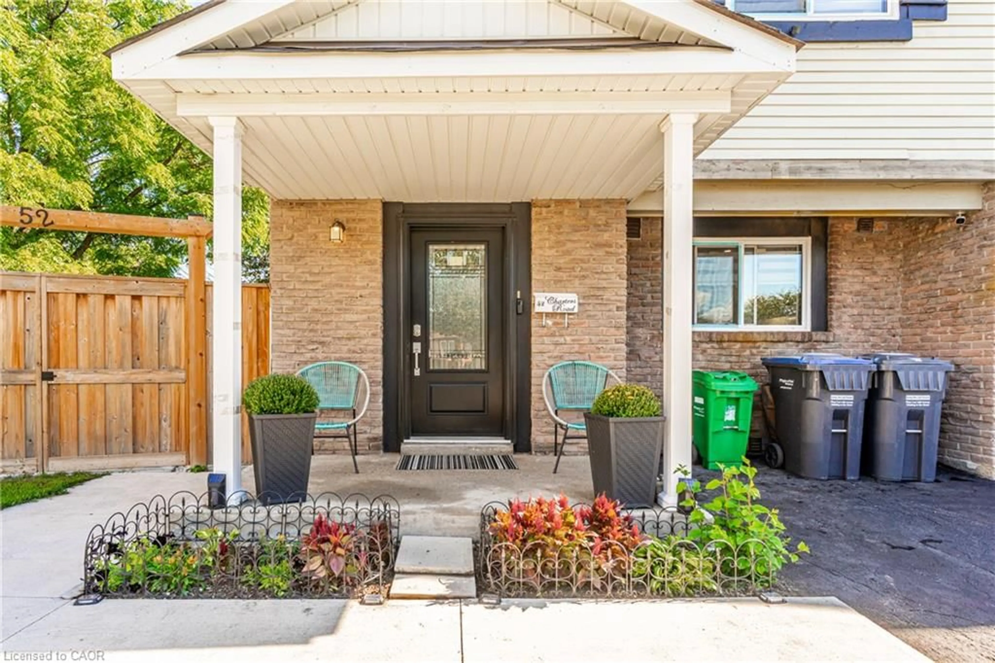 Unknown for 52 Charters Rd, Brampton Ontario L6P 3A8