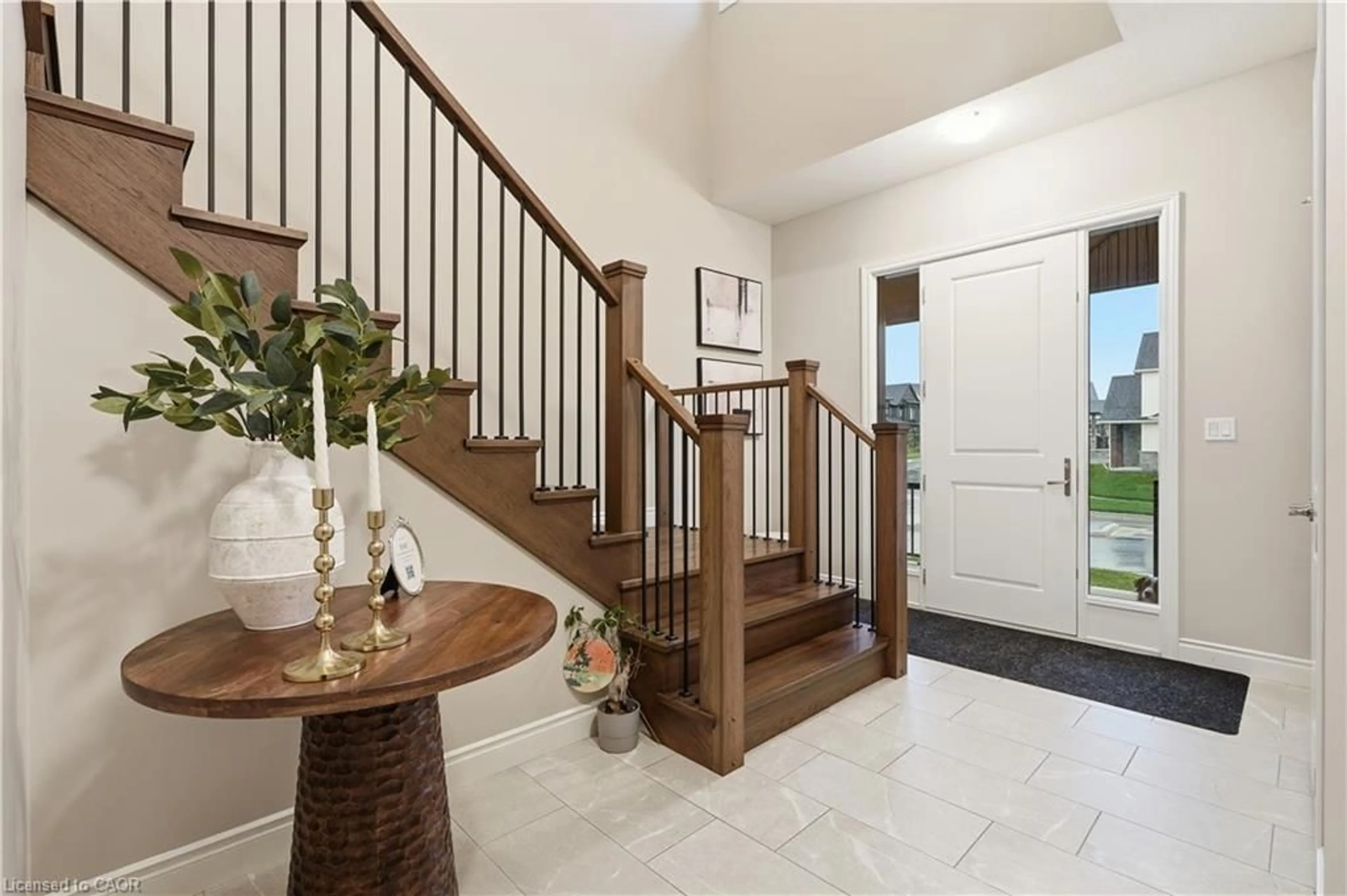 Indoor entryway for 162 Harrison St, Elora Ontario N0B 1S0