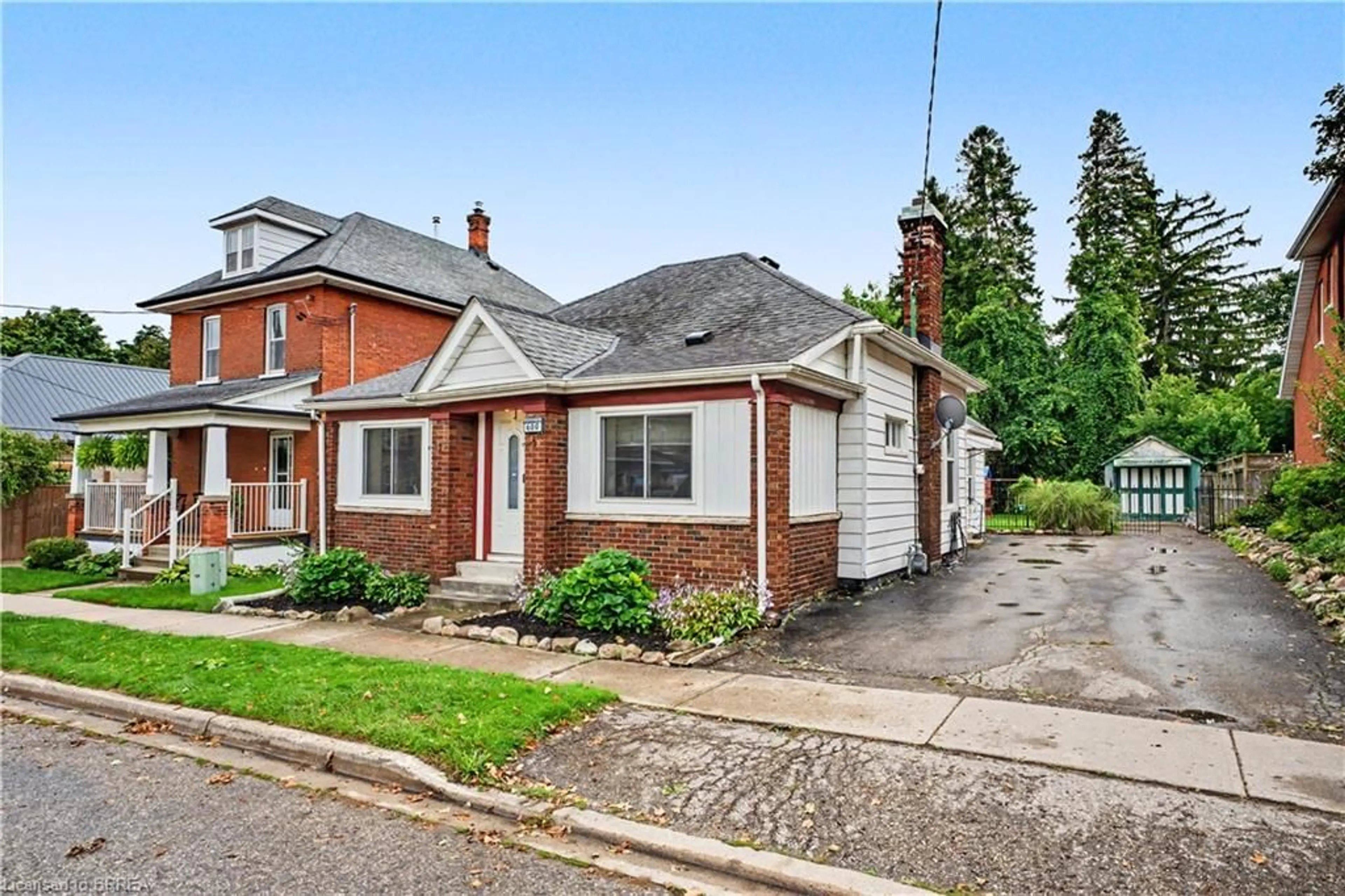 Home with brick exterior material, street for 600 Peel St, Woodstock Ontario N4S 1K7