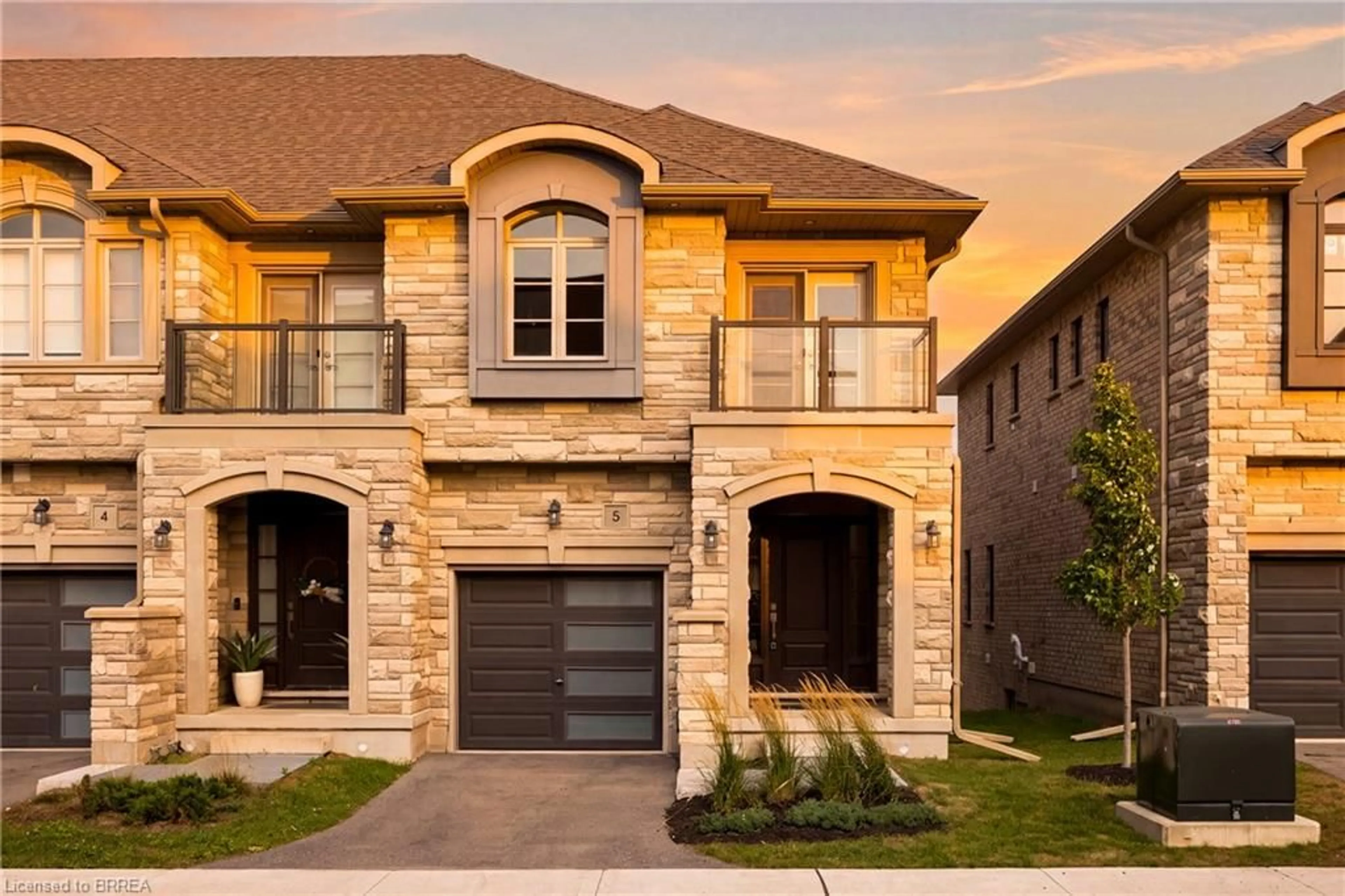 Home with brick exterior material, street for 675 Victoria Rd #5, Guelph Ontario N1E 0S9