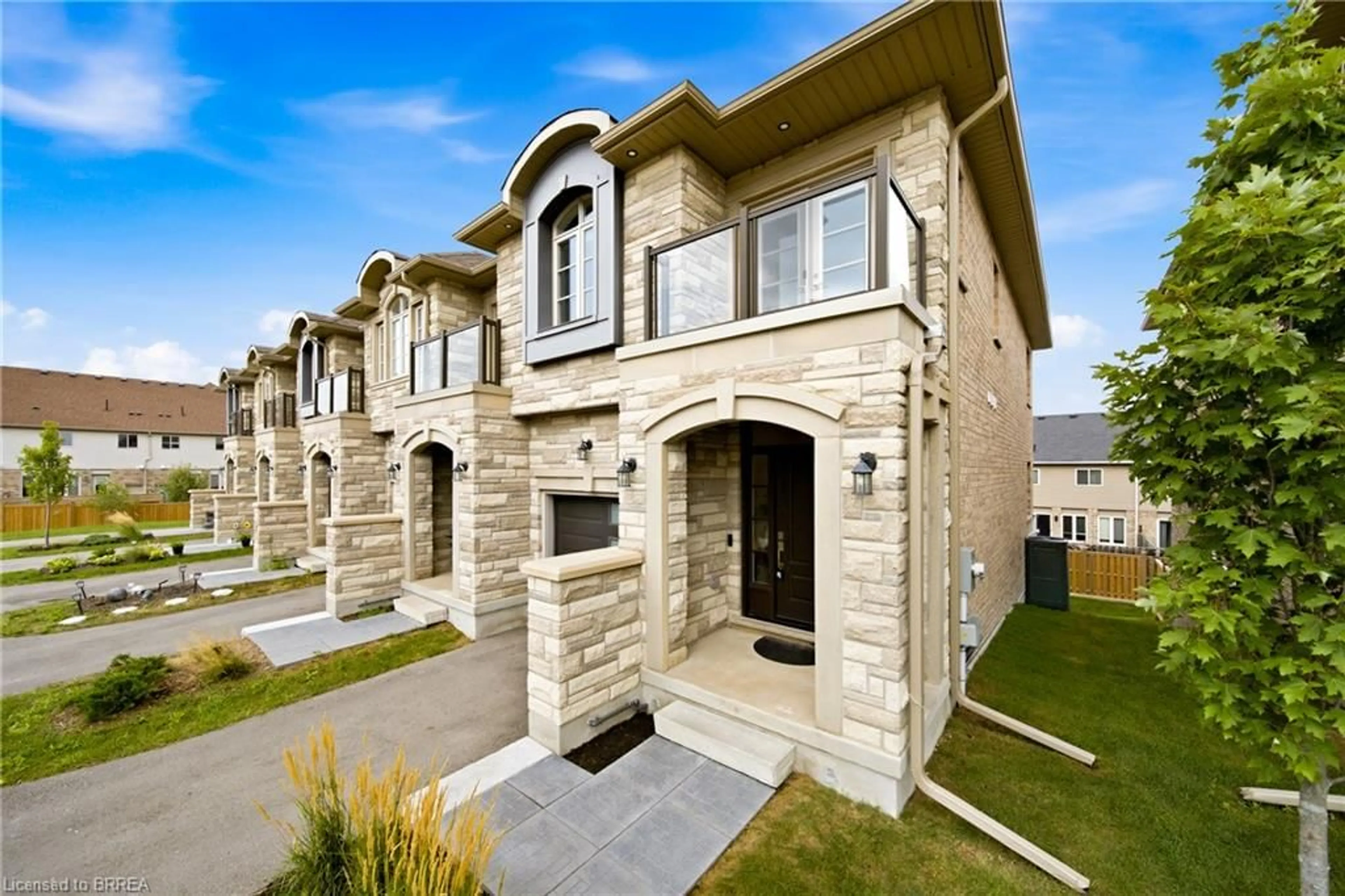 Home with brick exterior material, street for 675 Victoria Rd #5, Guelph Ontario N1E 0S9