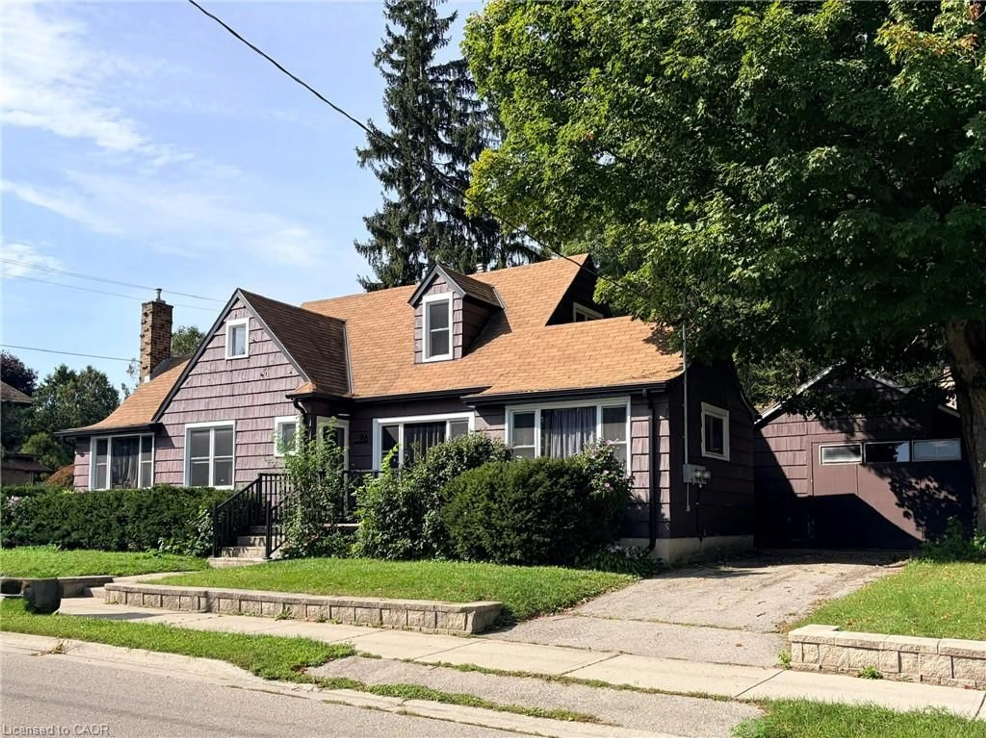 Home with brick exterior material, street for 96 Orchard Ave, Simcoe Ontario N3Y 3H1