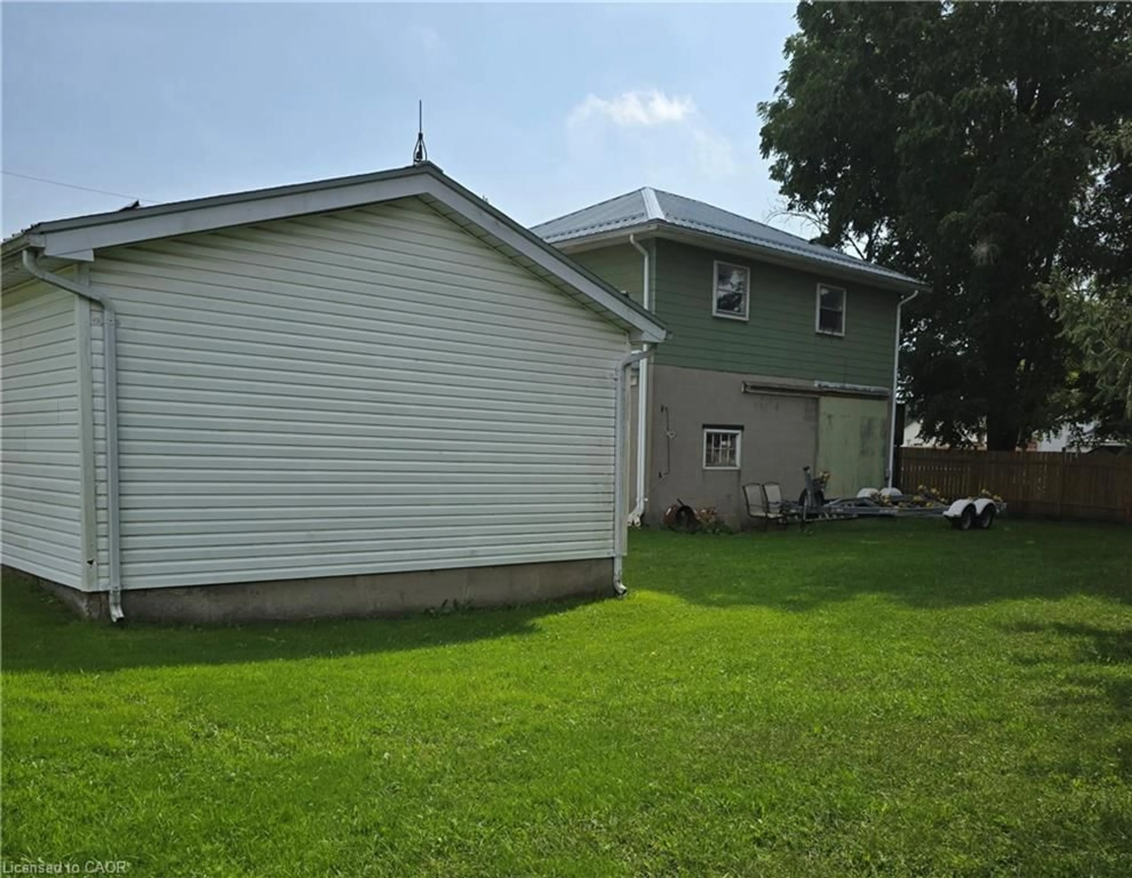 Home with vinyl exterior material, building for 1-5 Priddle Dr, Langton Ontario N0E 1G0