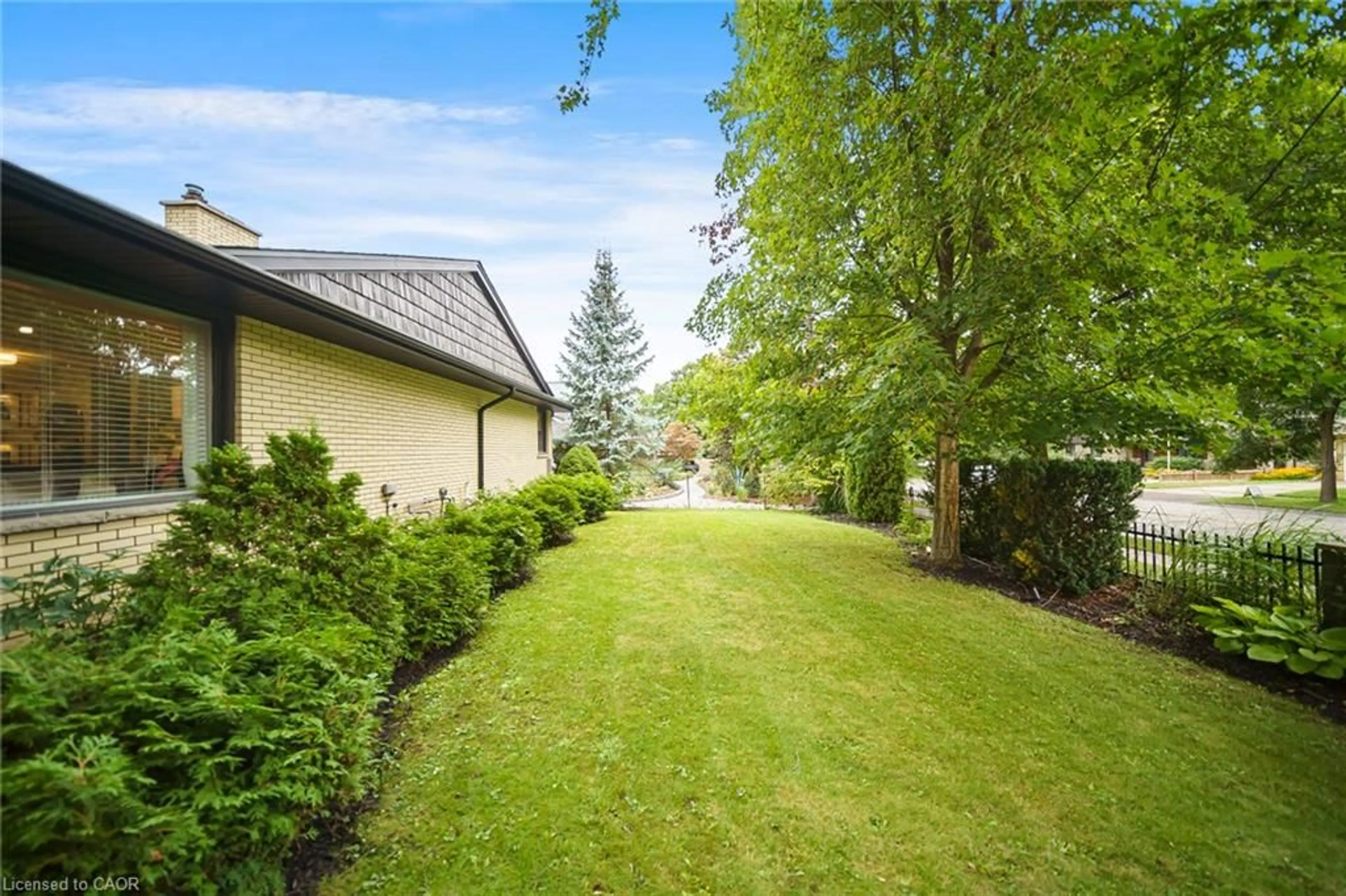 Patio, unknown for 220 Claremont Ave, Kitchener Ontario N2M 2R1