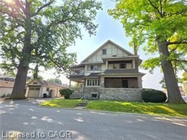 71 Norfolk St, Simcoe 4