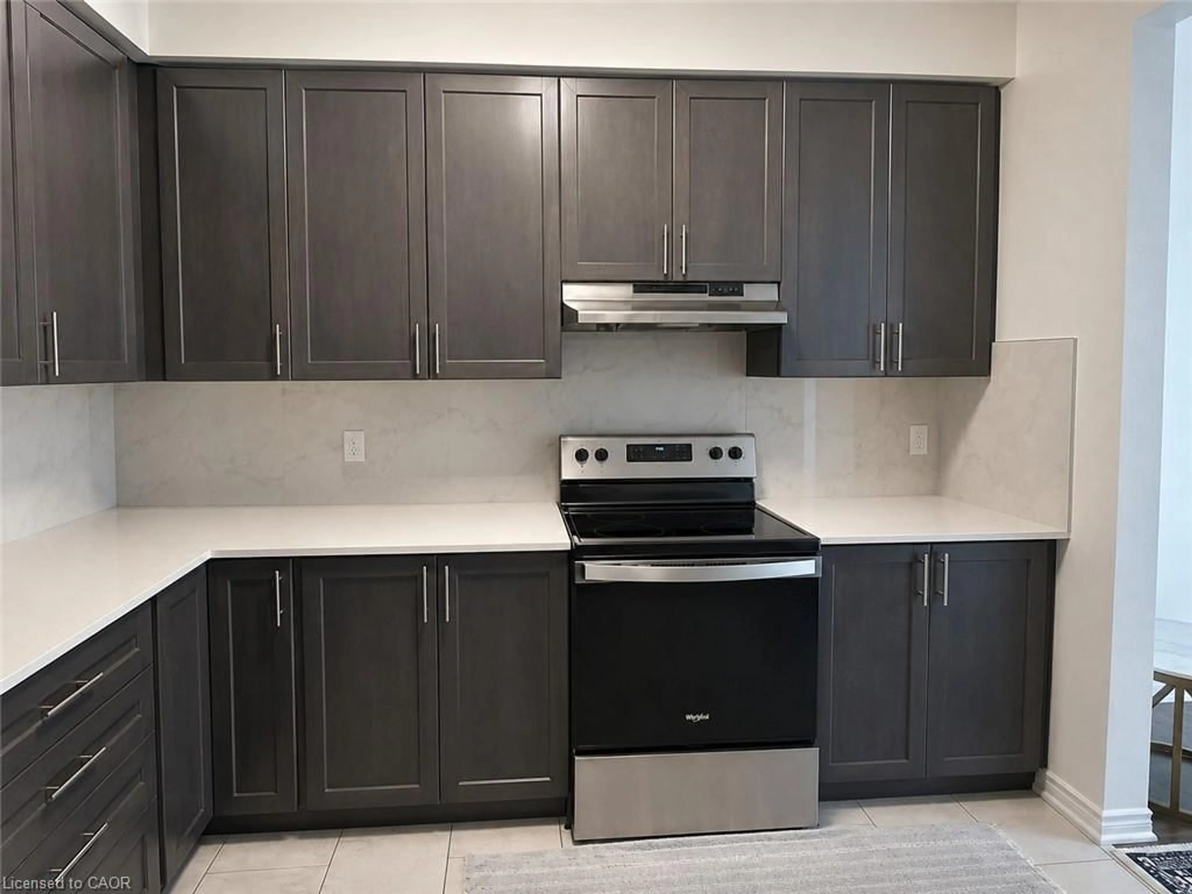Standard kitchen, unknown for 207 Broadacre Dr, Kitchener Ontario N2R 0S5