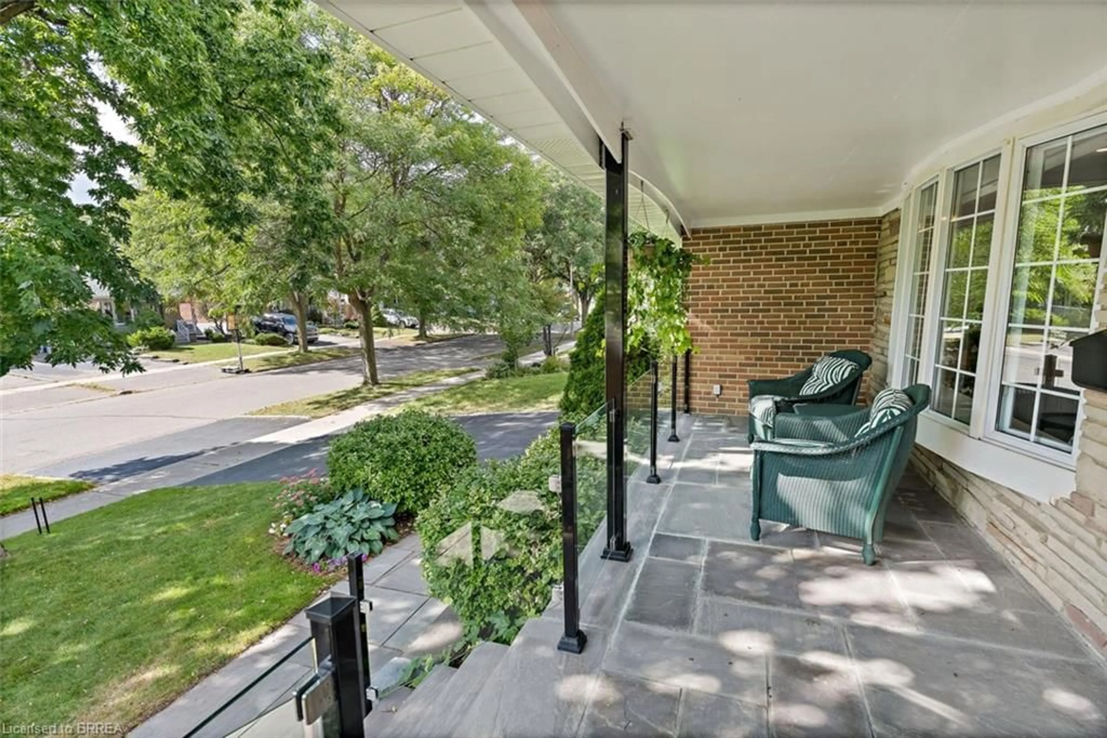 Patio, street for 42 Oxenden Cres, Etobicoke Ontario M9C 4H4