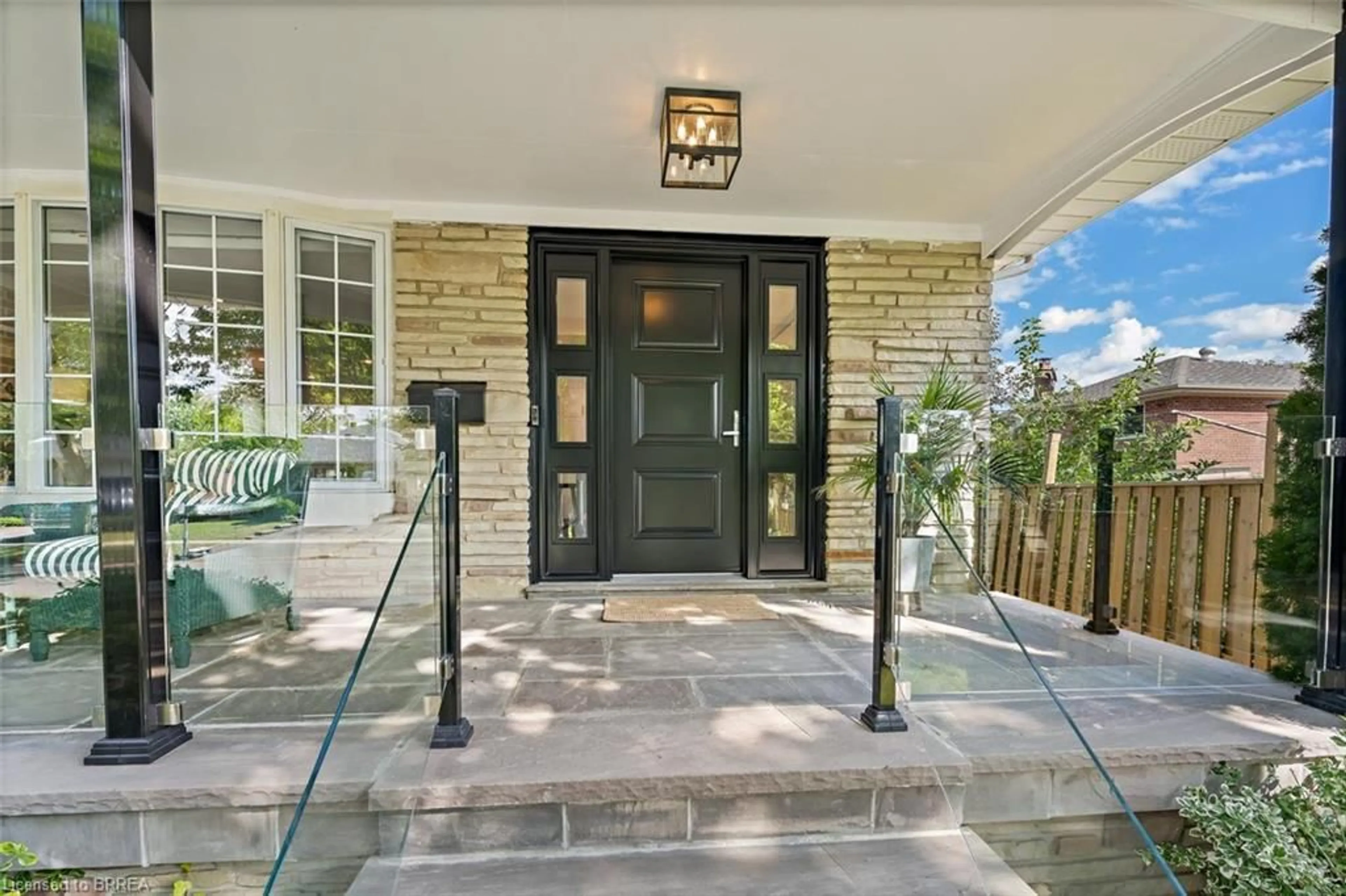 Indoor entryway for 42 Oxenden Cres, Etobicoke Ontario M9C 4H4