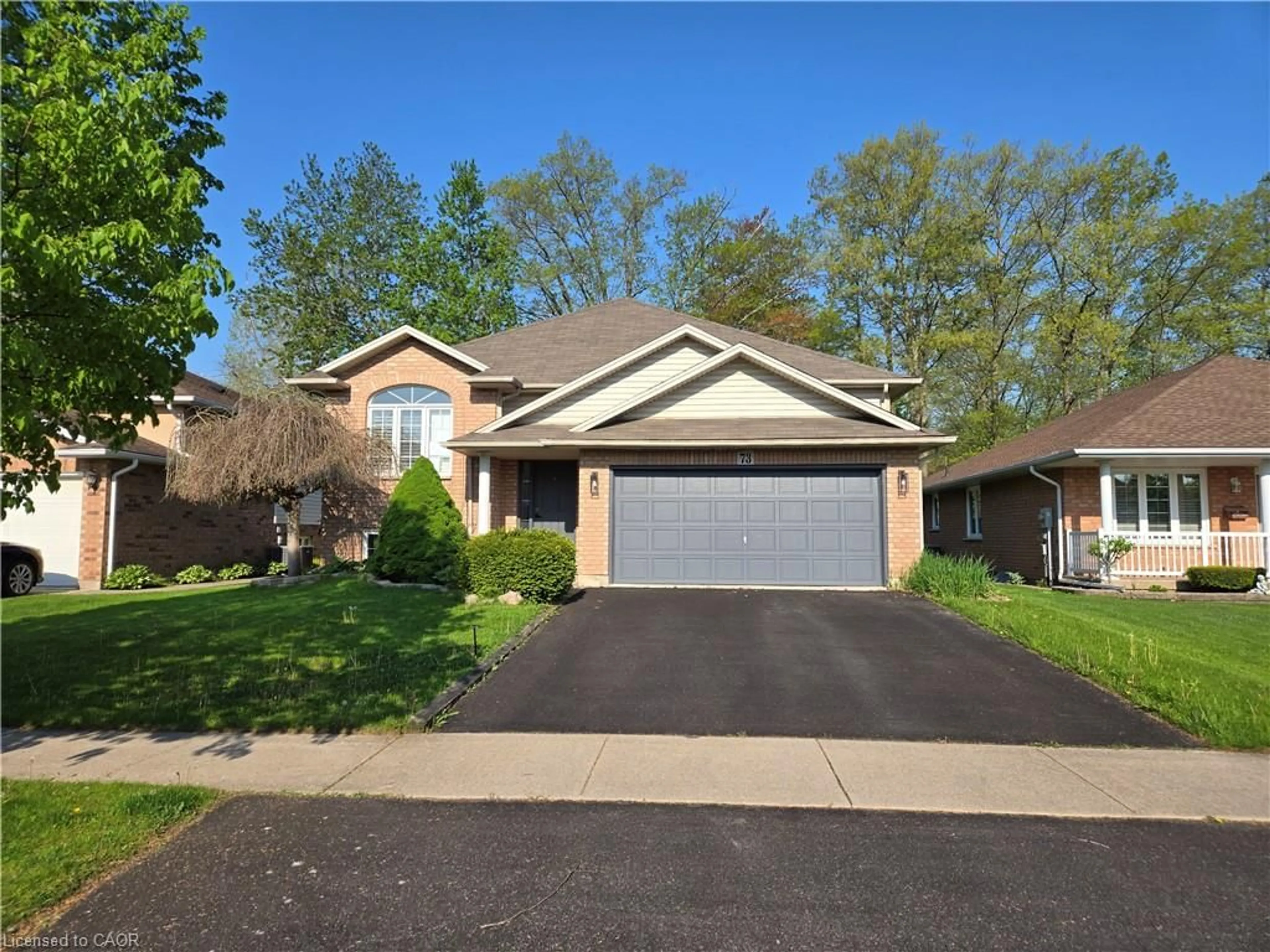 Home with brick exterior material, street for 73 Foxtail Ave, Welland Ontario L3C 7J6