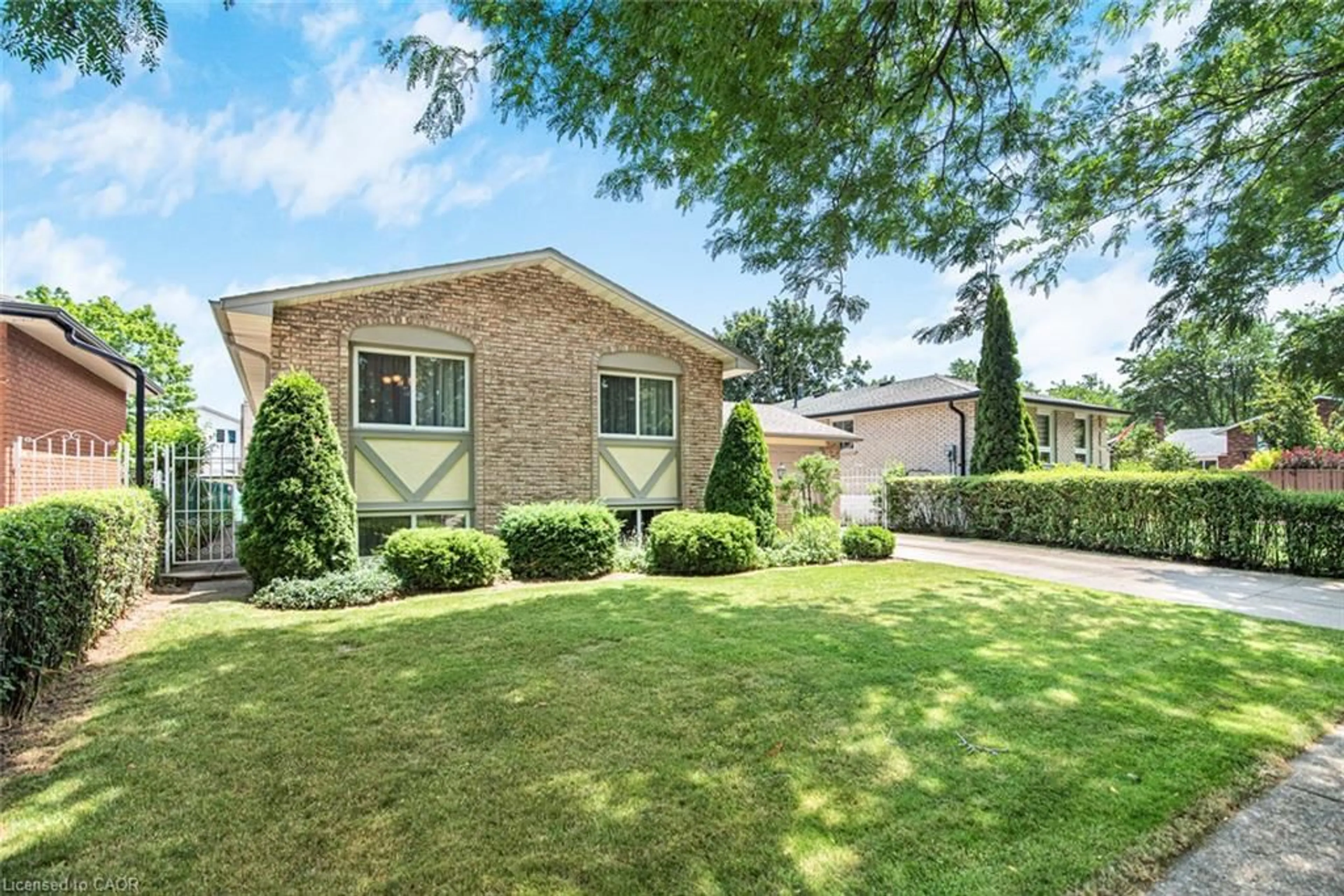 Home with brick exterior material, street for 20 Birchlawn Dr, Stoney Creek Ontario L8G 4B6
