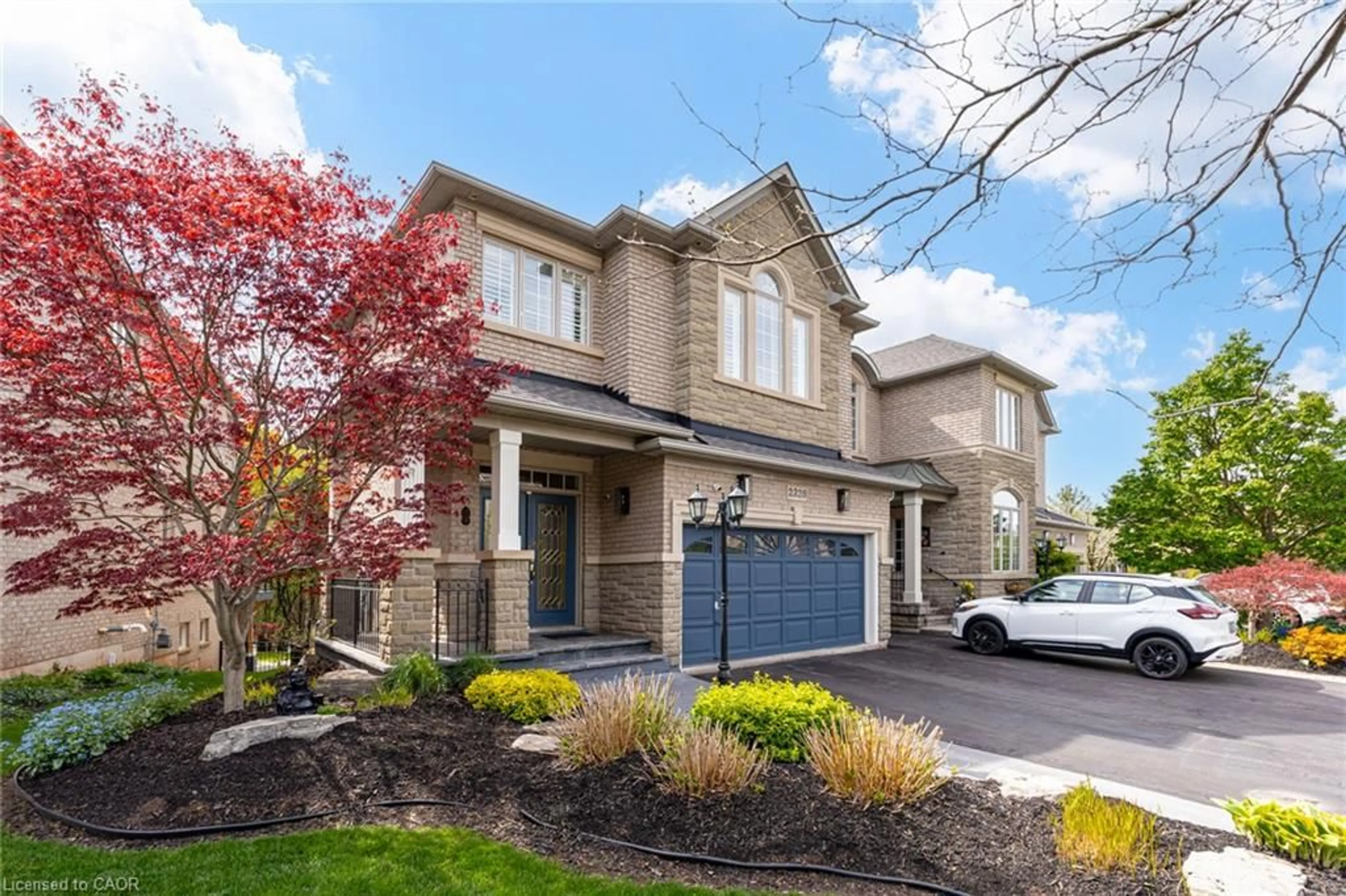 Home with brick exterior material, street for 2328 Woodfield Rd, Oakville Ontario L6H 6Y6