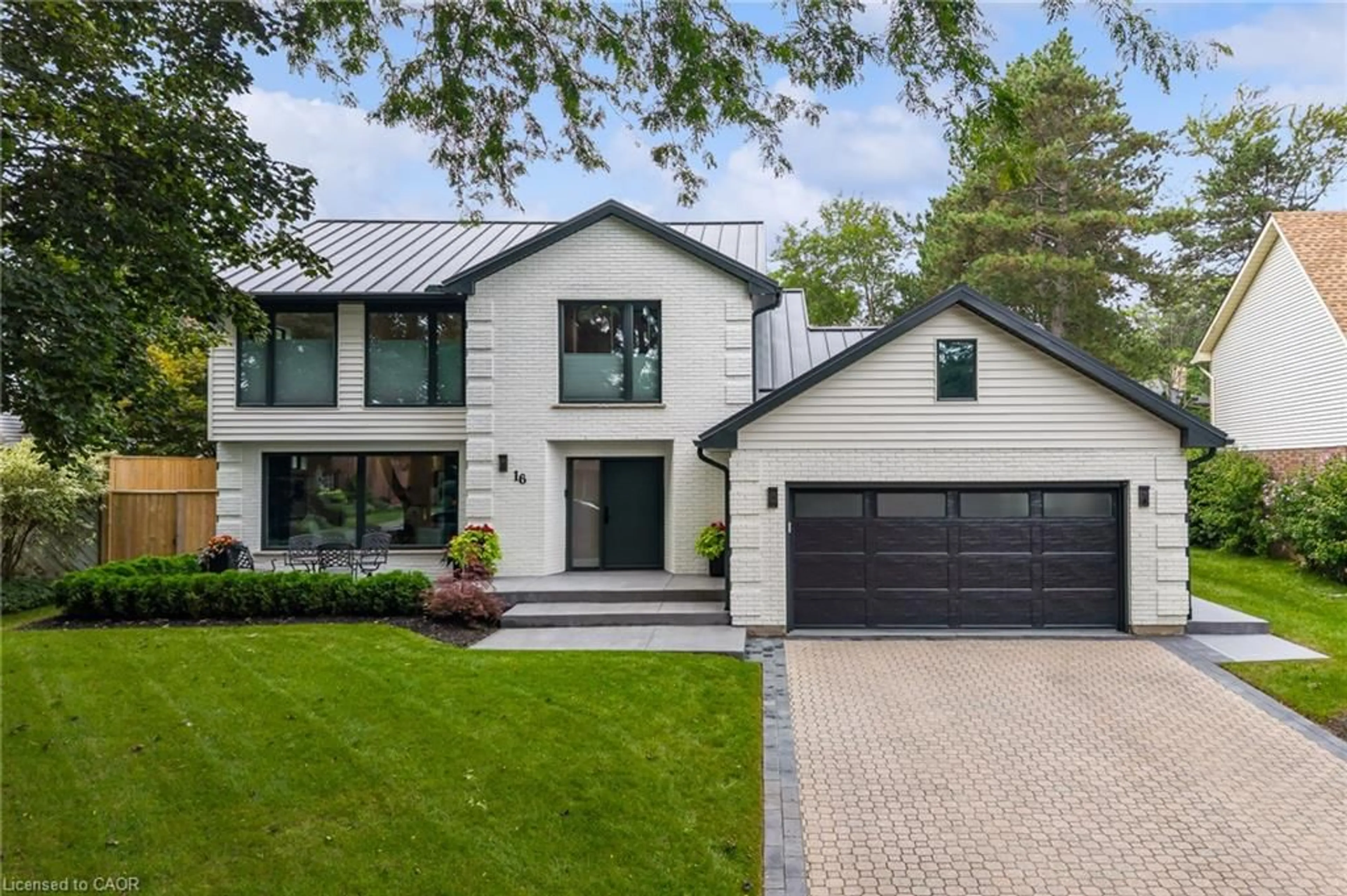 Home with brick exterior material, street for 16 Whitehall Gate, Fonthill Ontario L3E 0C6