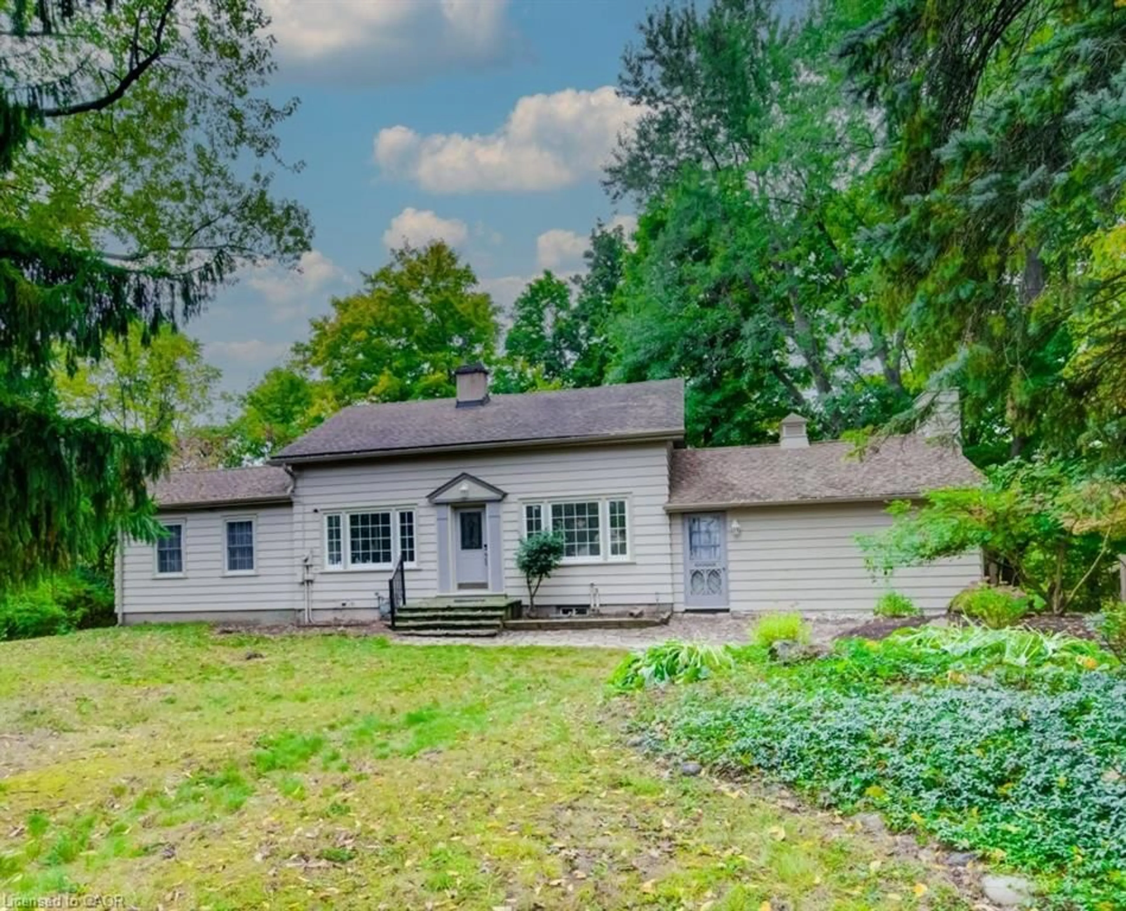 Home with vinyl exterior material, unknown for 177 Piper St, Ayr Ontario N0B 1E0