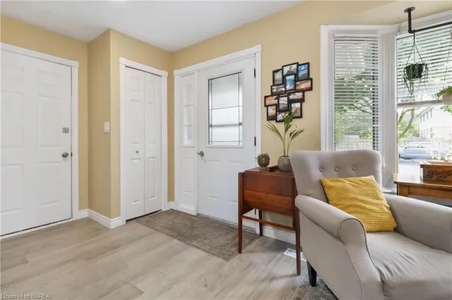 79 Donly Dr, Simcoe 4