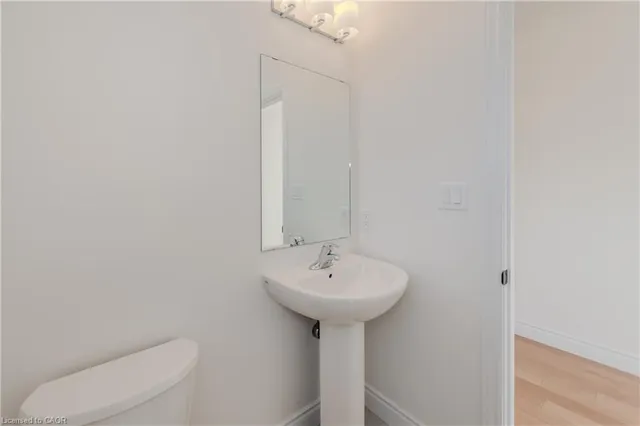 366 Robert Woolner St, Ayr 2