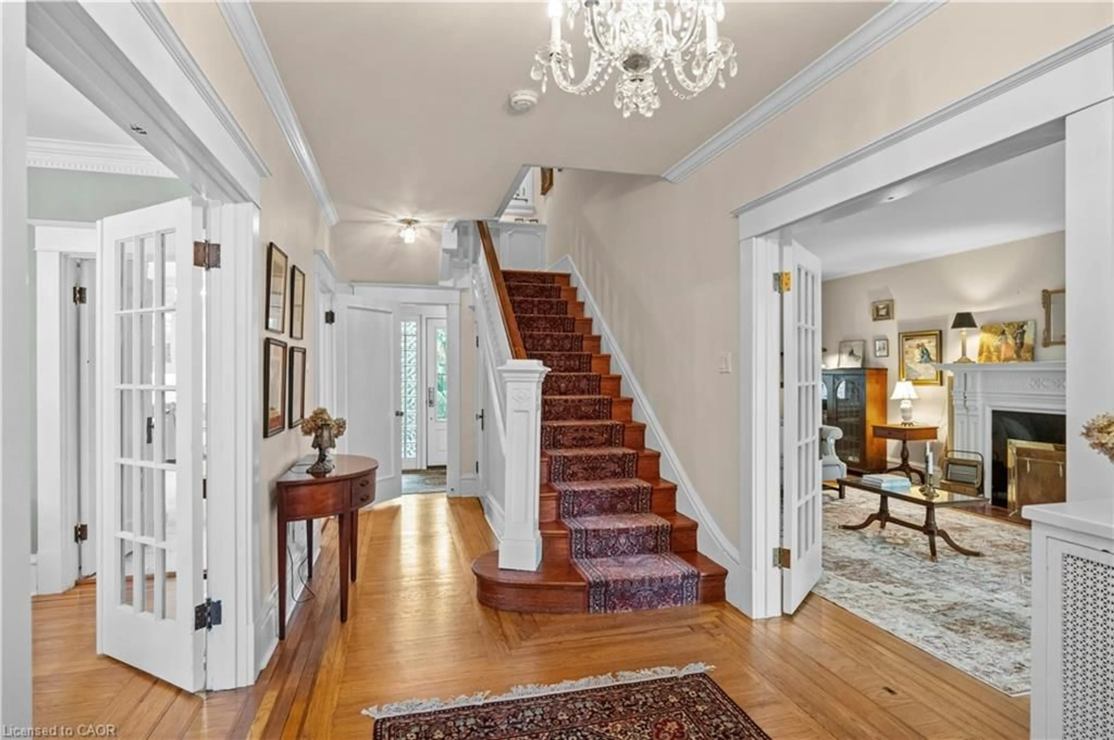 Indoor foyer for 247 Macnab St, Hamilton Ontario L8P 3E2