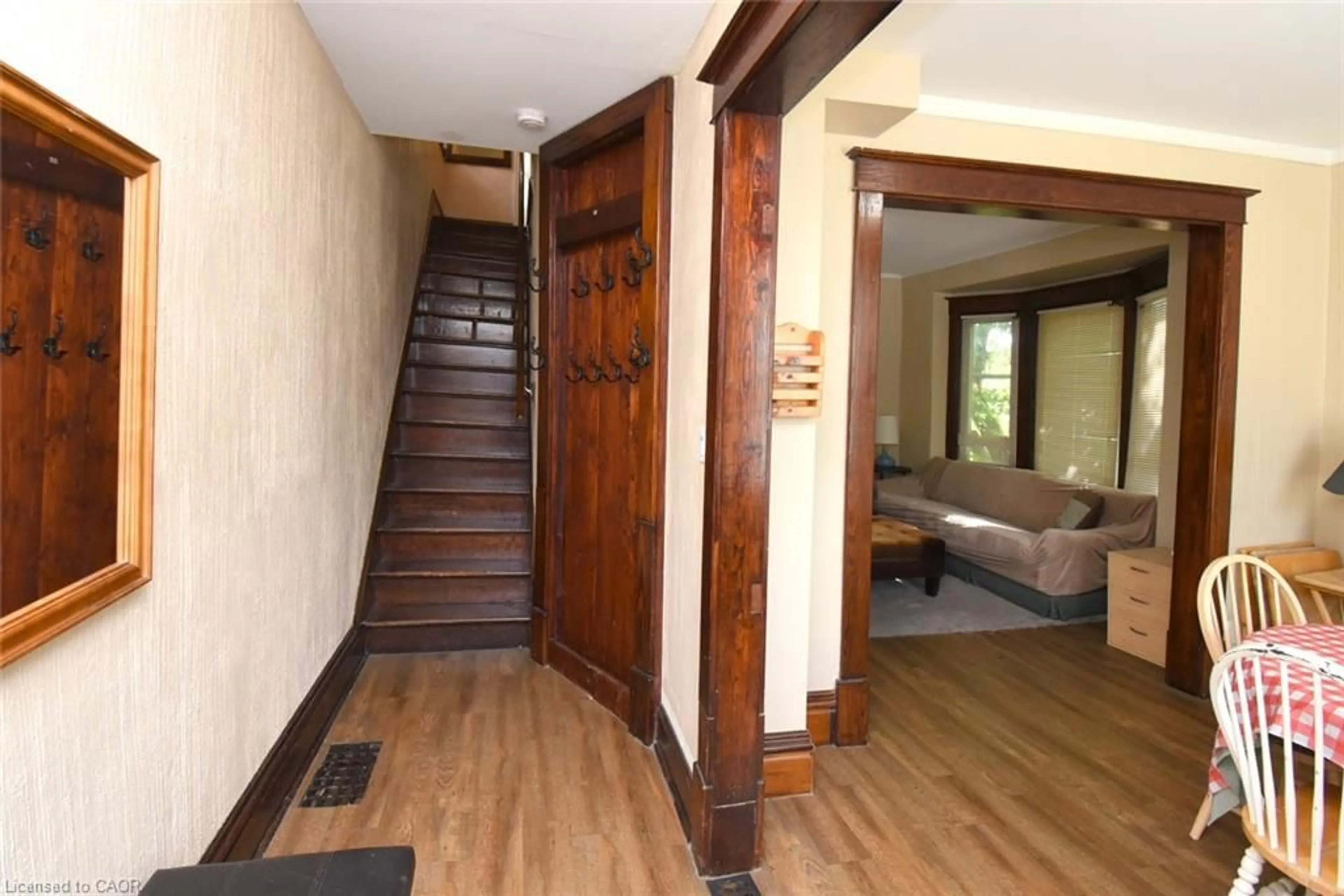 Indoor foyer for 734 King St, Hamilton Ontario L8S 1J8