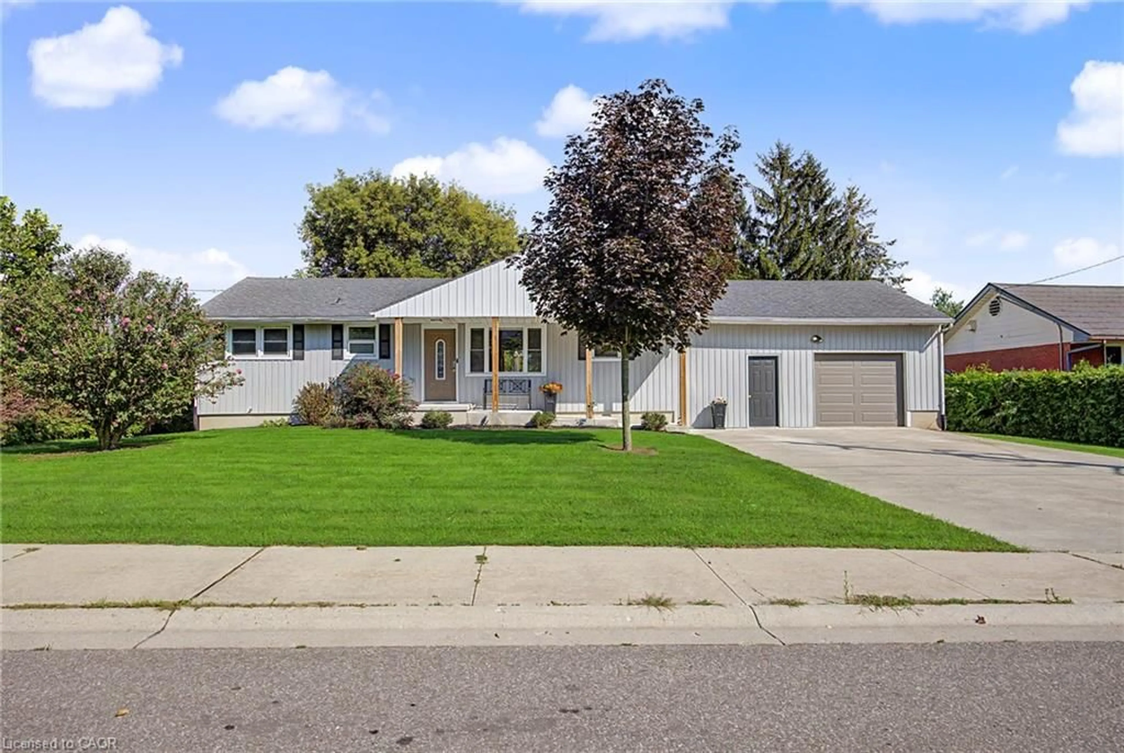 Home with vinyl exterior material, street for 4 Fairview St, Tillsonburg Ontario N4G 1A1
