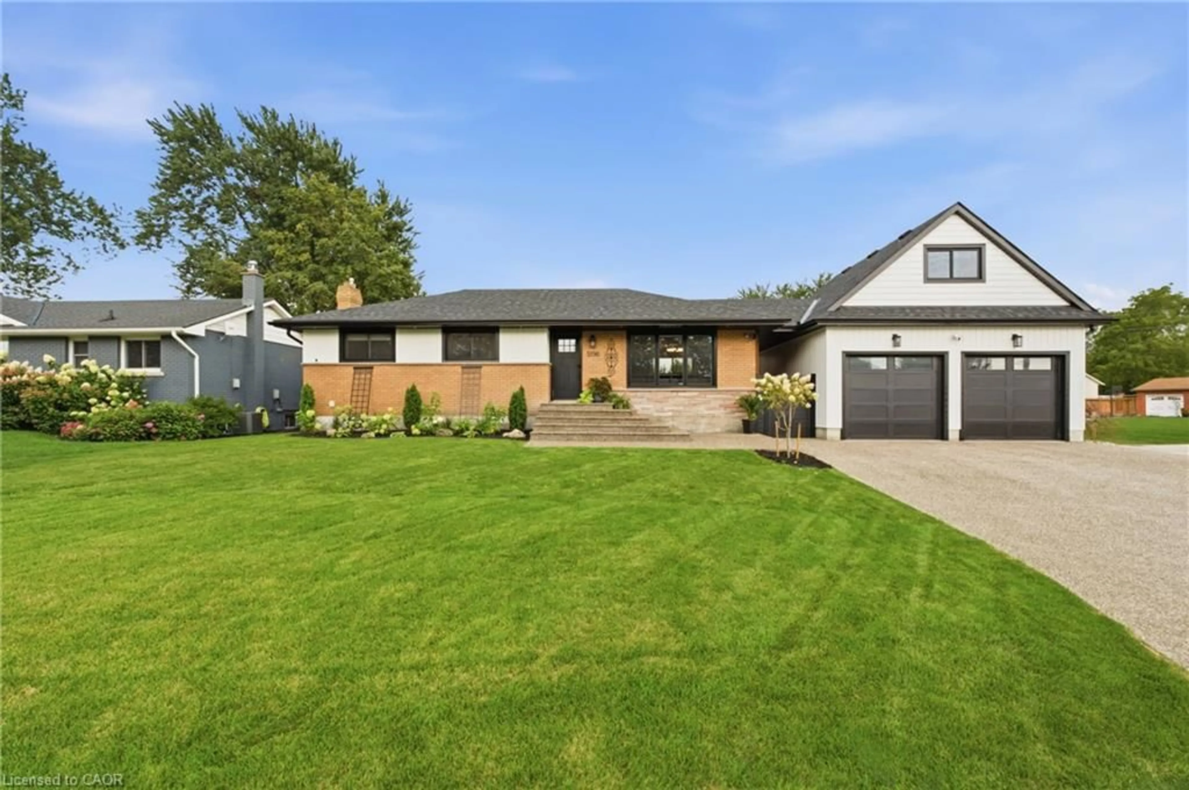 Home with brick exterior material, street for 5196 Elm St, Beamsville Ontario L0R 1B8