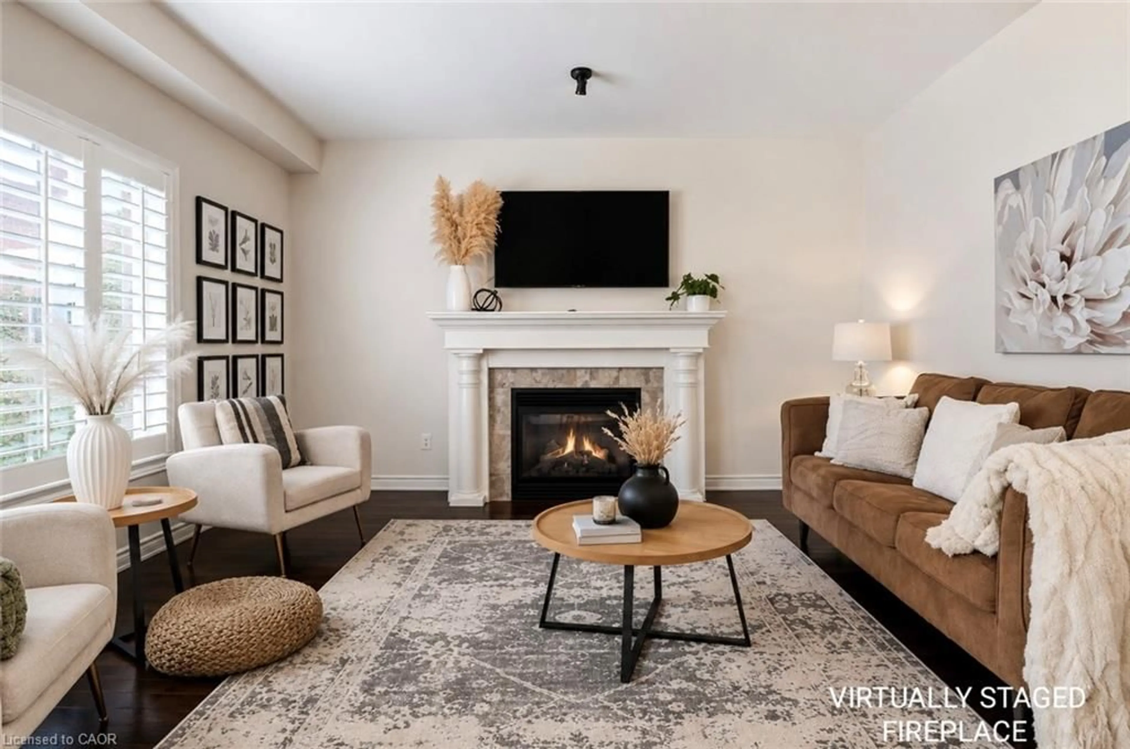 Living room with furniture, unknown for 53 Valiant Cir, Binbrook Ontario L0R 1C0