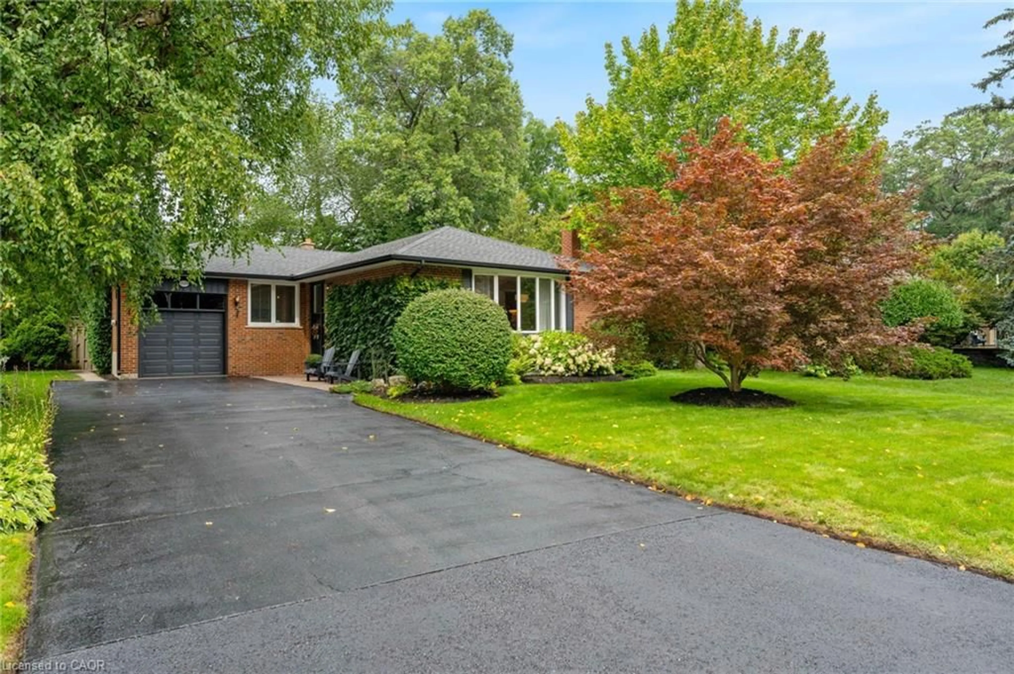 Home with brick exterior material, street for 1529 Wembury Rd, Mississauga Ontario L5J 2L8