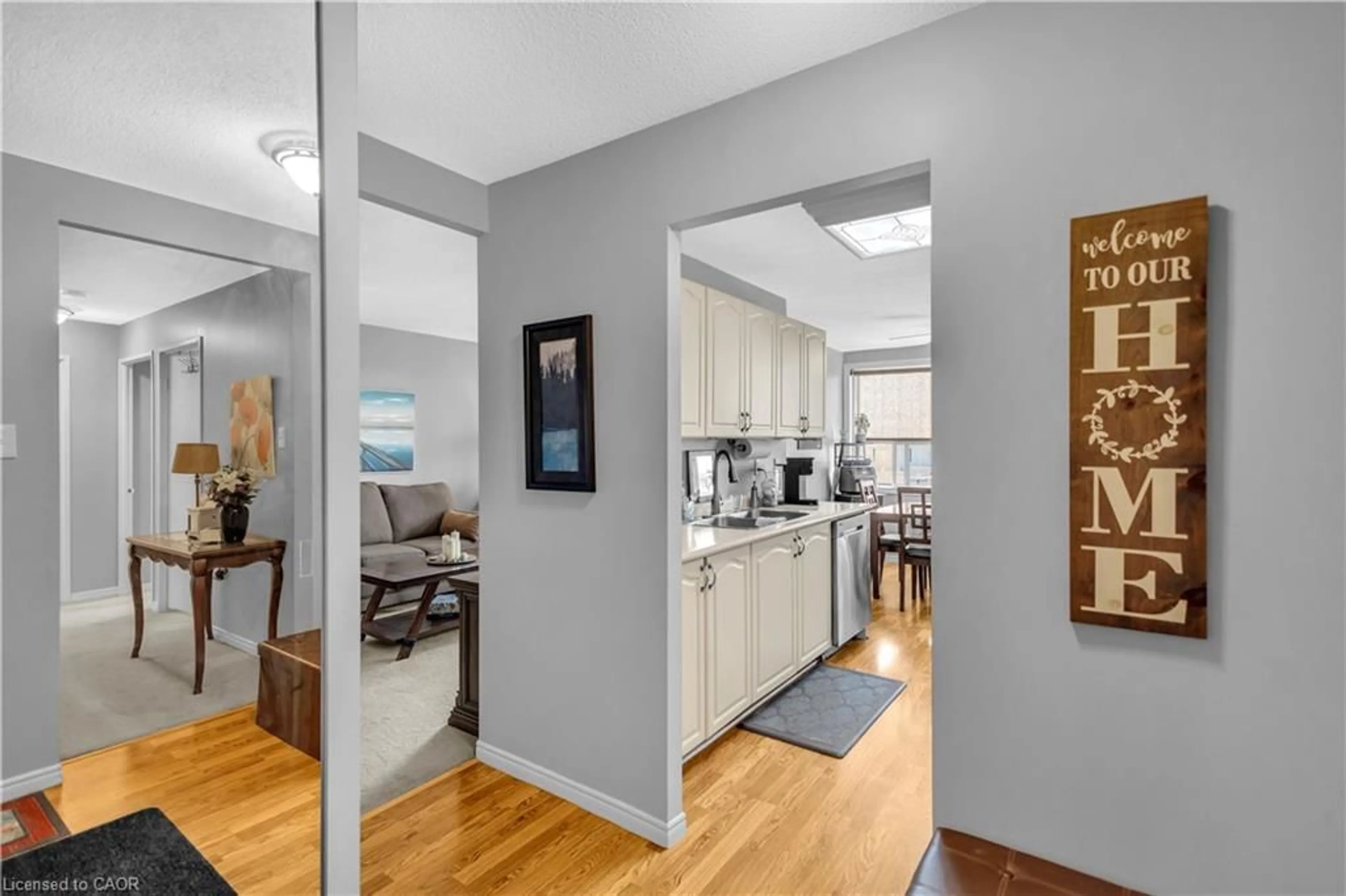 Open concept kitchen, unknown for 200 Jamieson Pky #712, Cambridge Ontario N3C 4B5