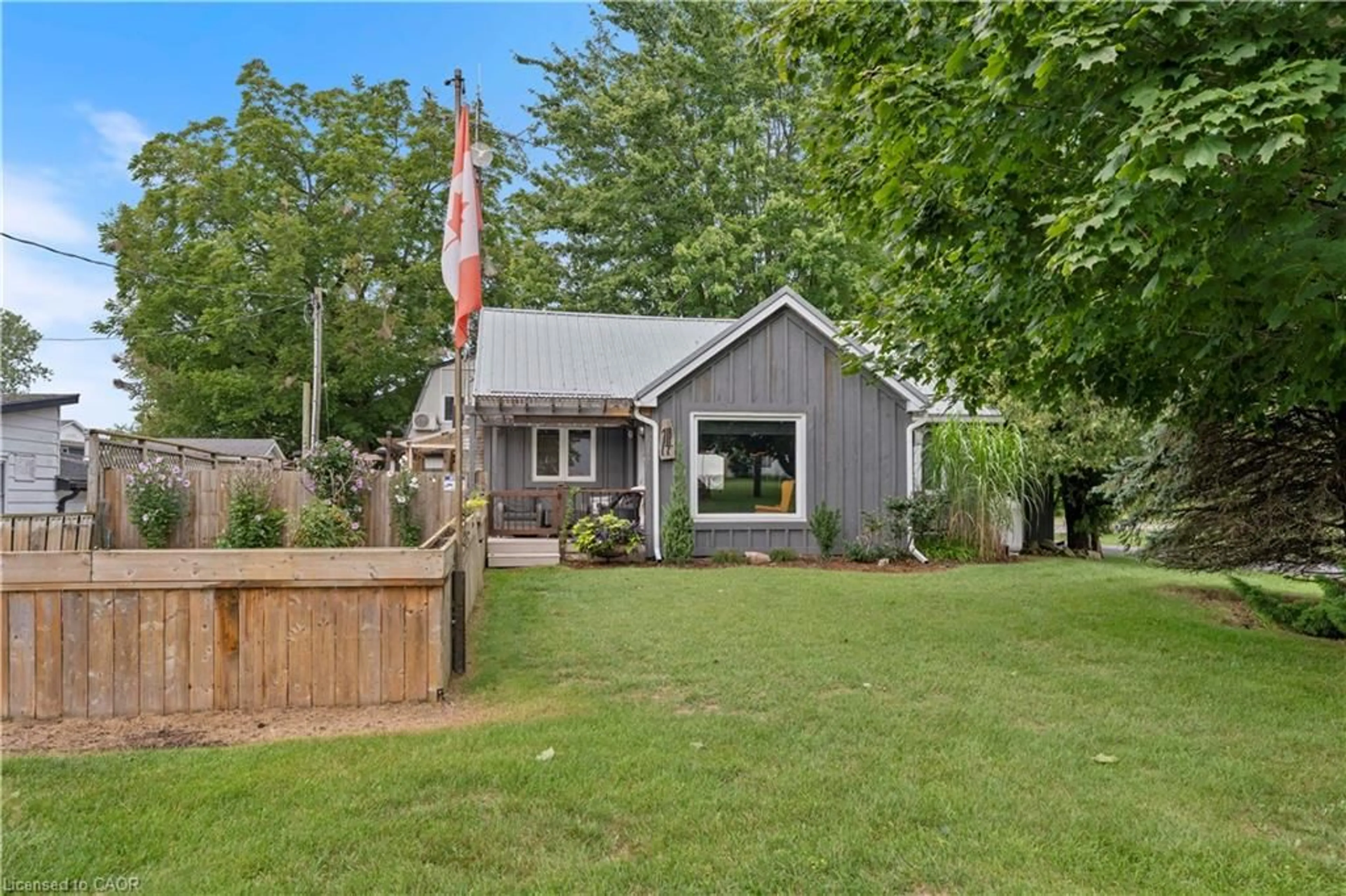 Patio, unknown for 14 Howey Ave, Long Point Ontario N0E 1M0