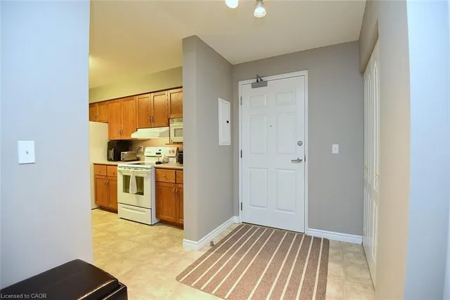 317 Lock St #214, Dunnville 5