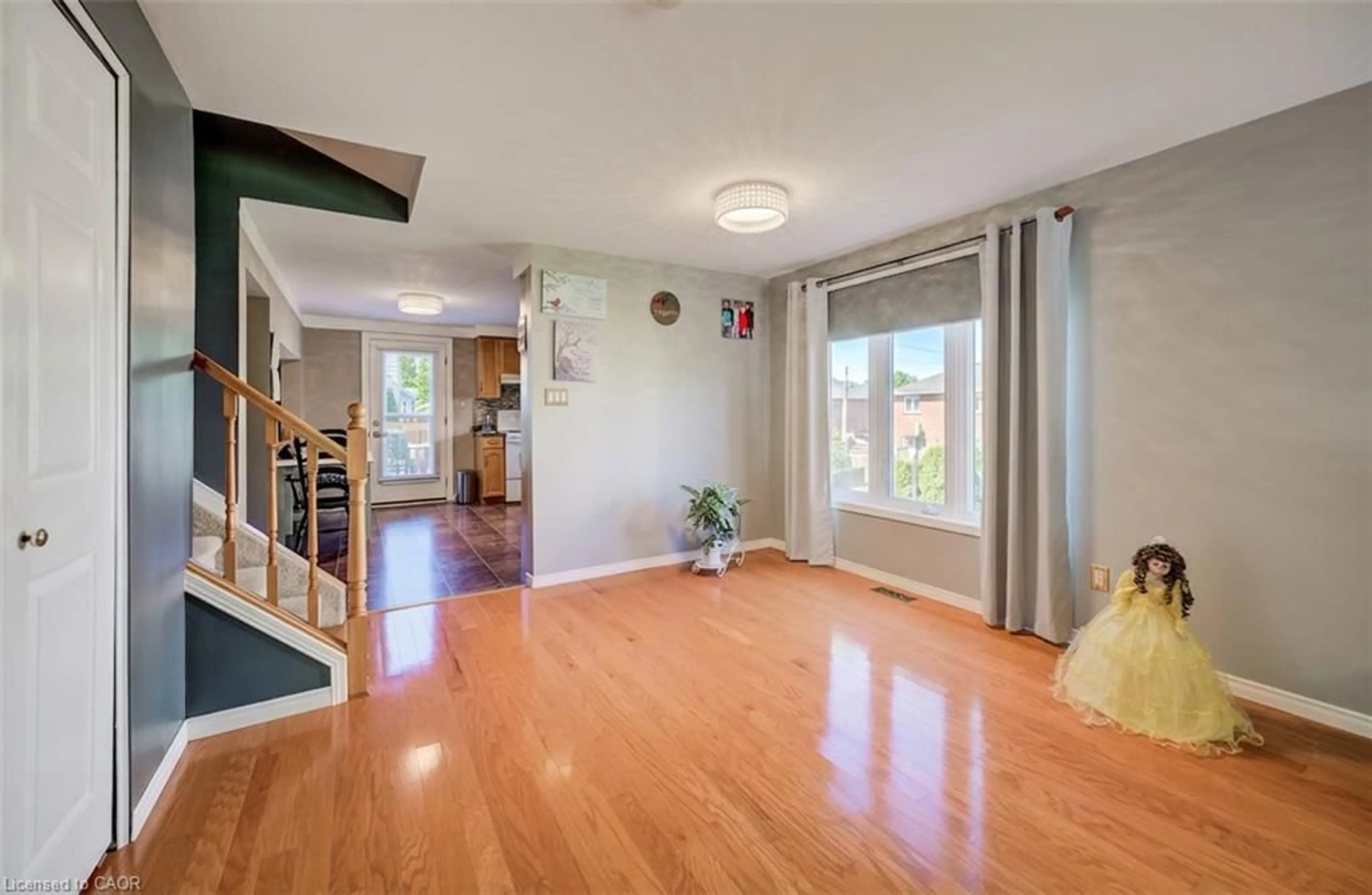 Indoor entryway for 111B Miller Cres, Palmerston Ontario N0G 2P0