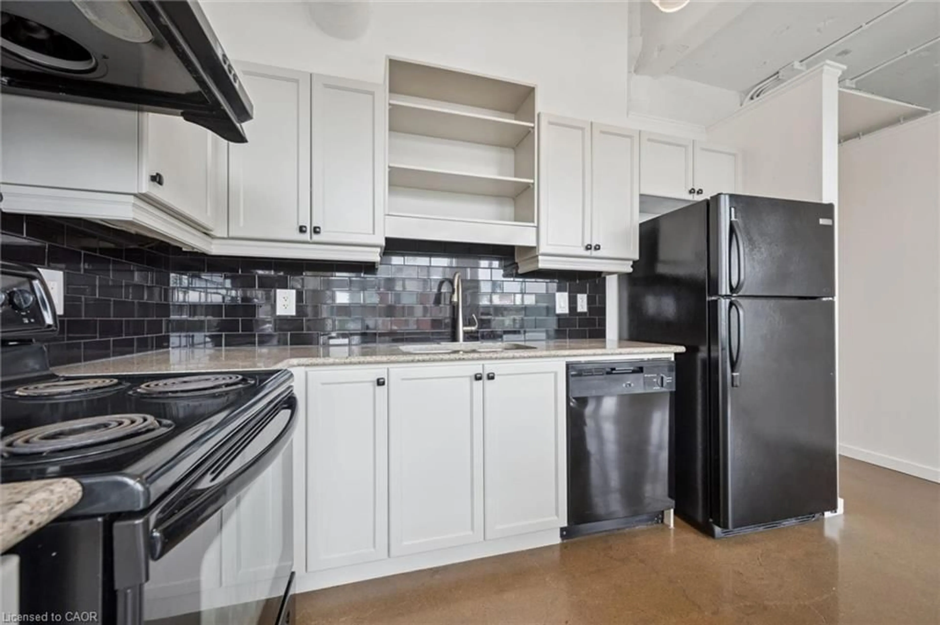 Standard kitchen, ceramic/tile floor for 404 King St #317, Kitchener Ontario N2G 4Z9