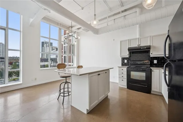 404 King St #317, Kitchener 4