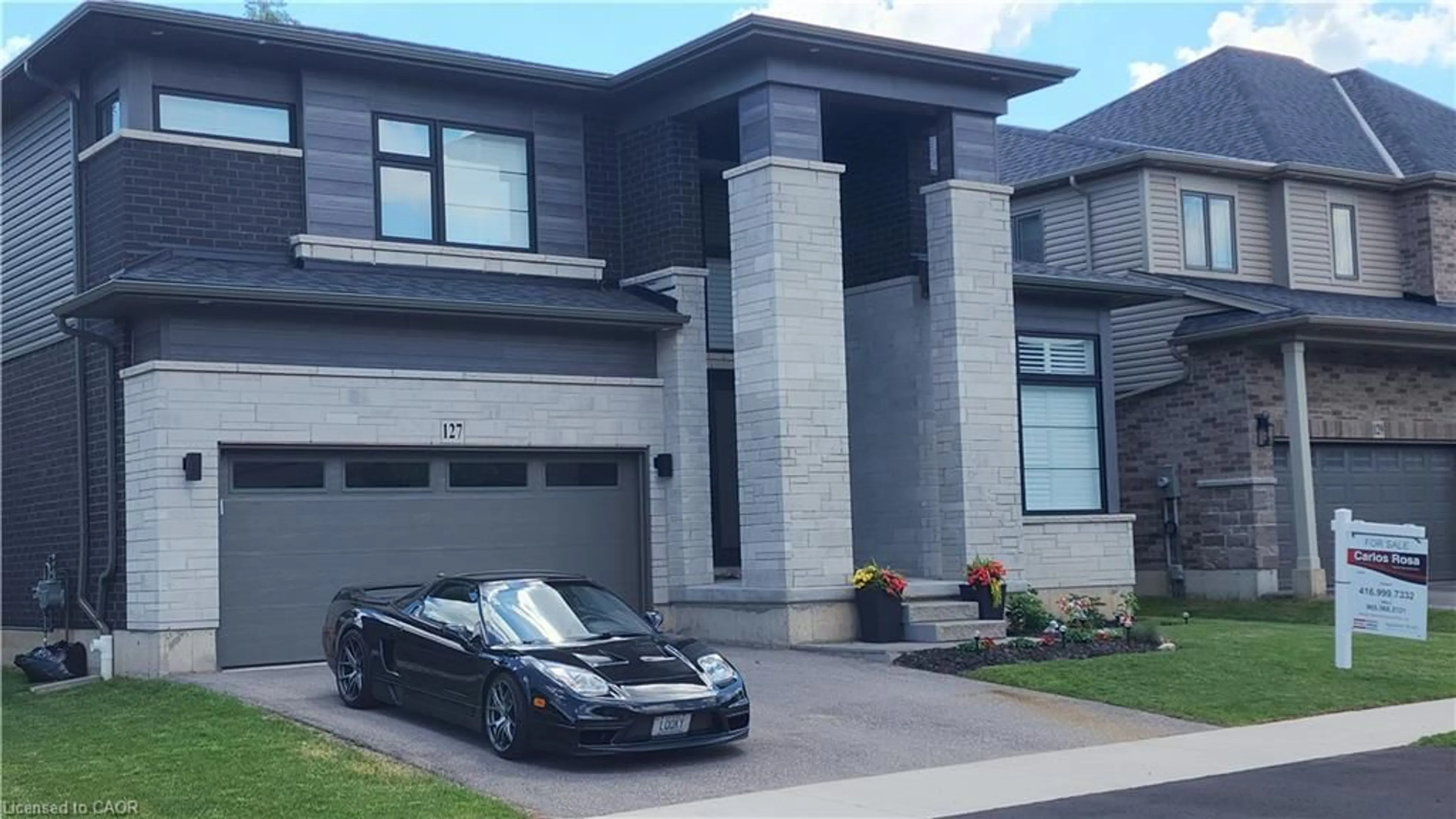 Home with brick exterior material, street for 127 Court Dr, Paris Ontario N3L 0L6