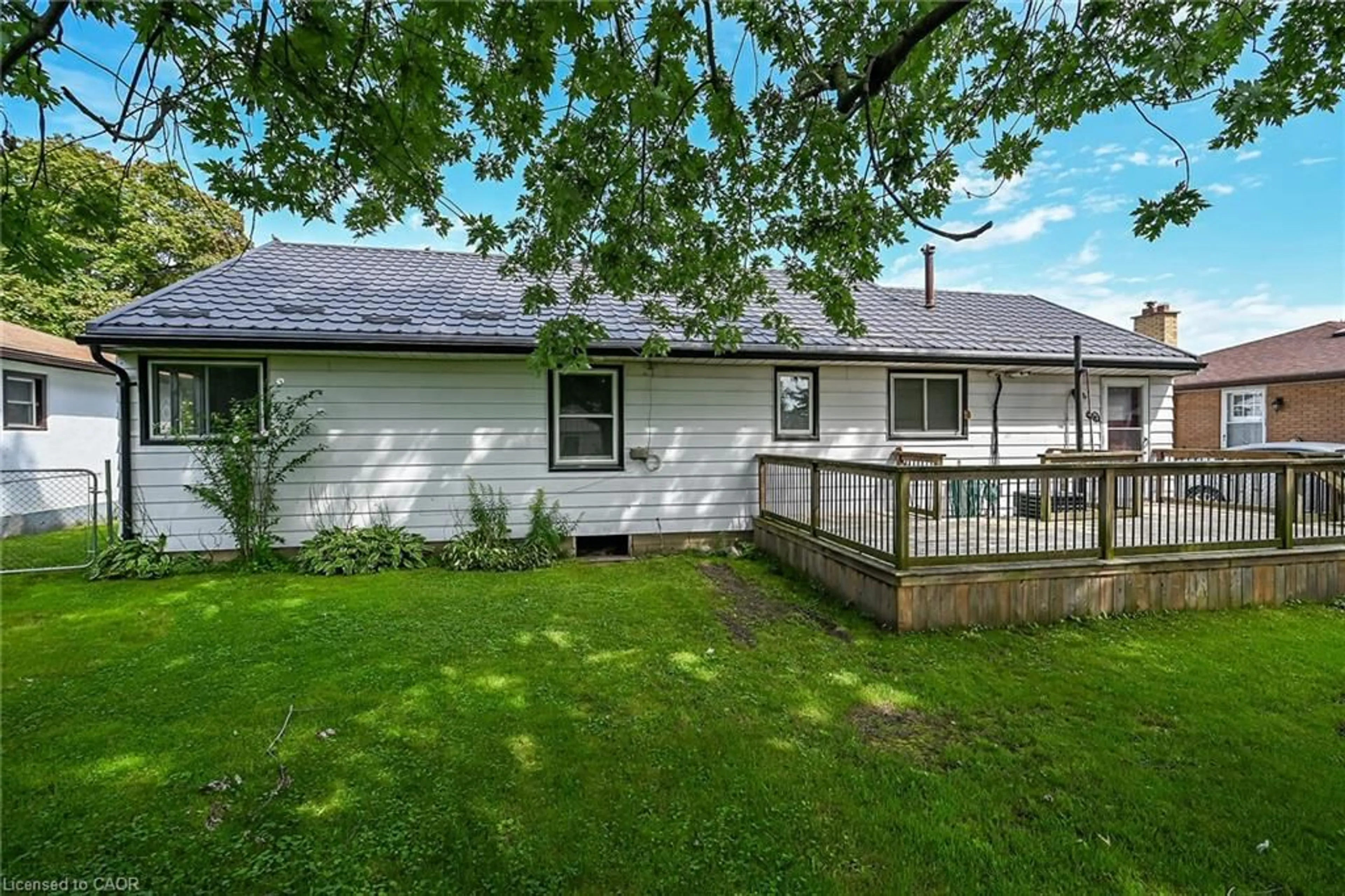 Patio, unknown for 316 Fairview Ave, Dunnville Ontario N1A 1M3