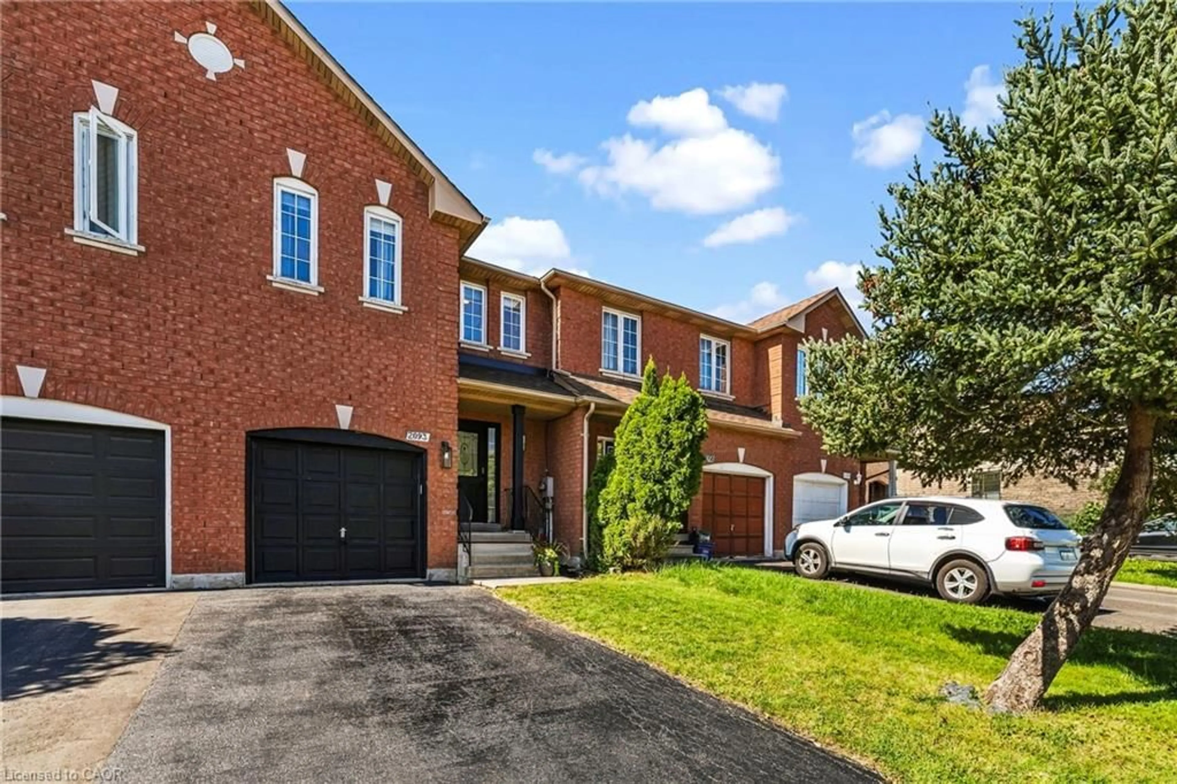 Home with brick exterior material, street for 2093 Golden Orchard Trail, Oakville Ontario L6M 3W8