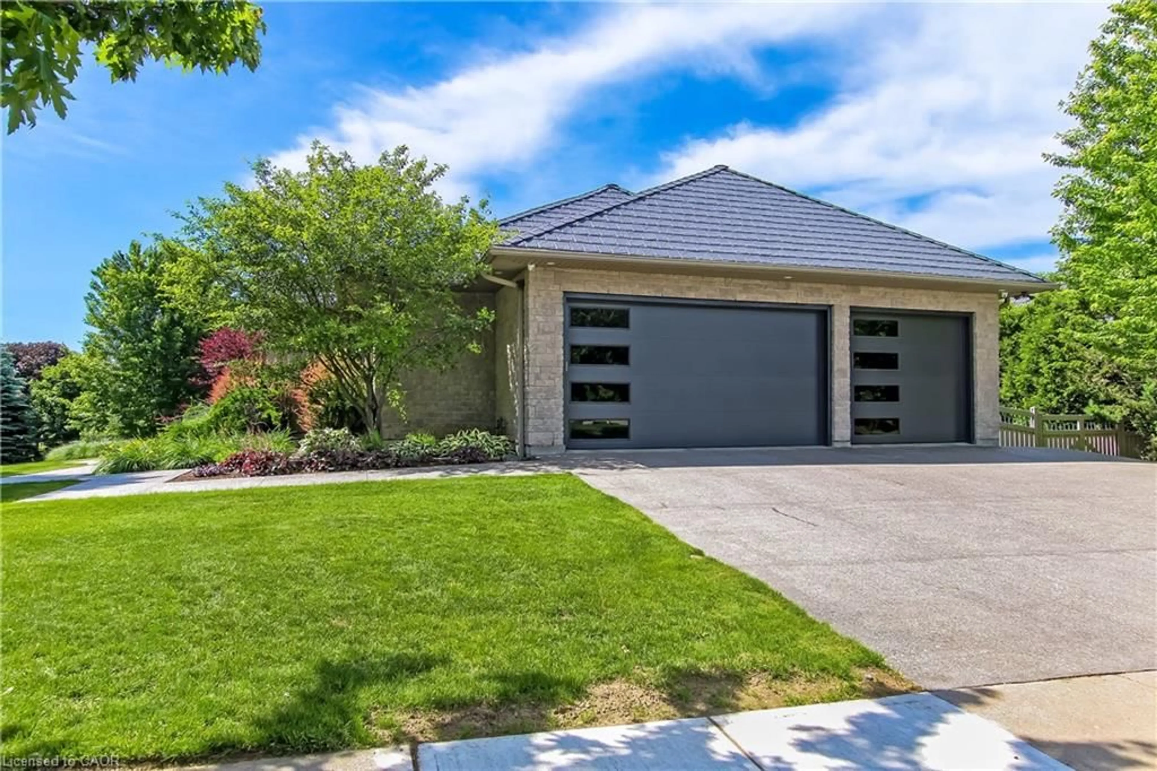 Home with brick exterior material, street for 139 Mannheim Cres, Mannheim Ontario N0B 2H0