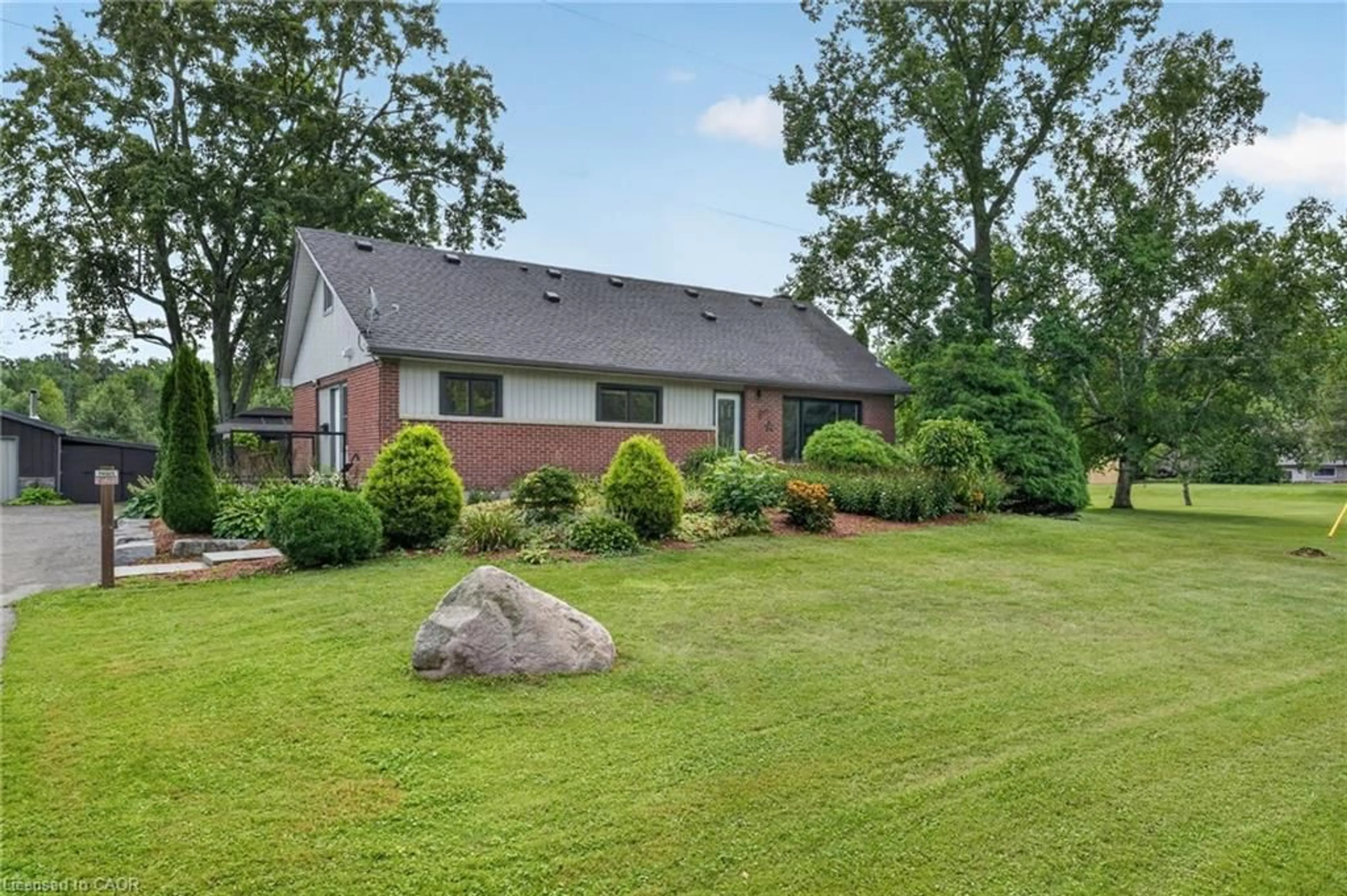 Unknown for 1216 Cataract Rd, Thorold Ontario L3B 5N5