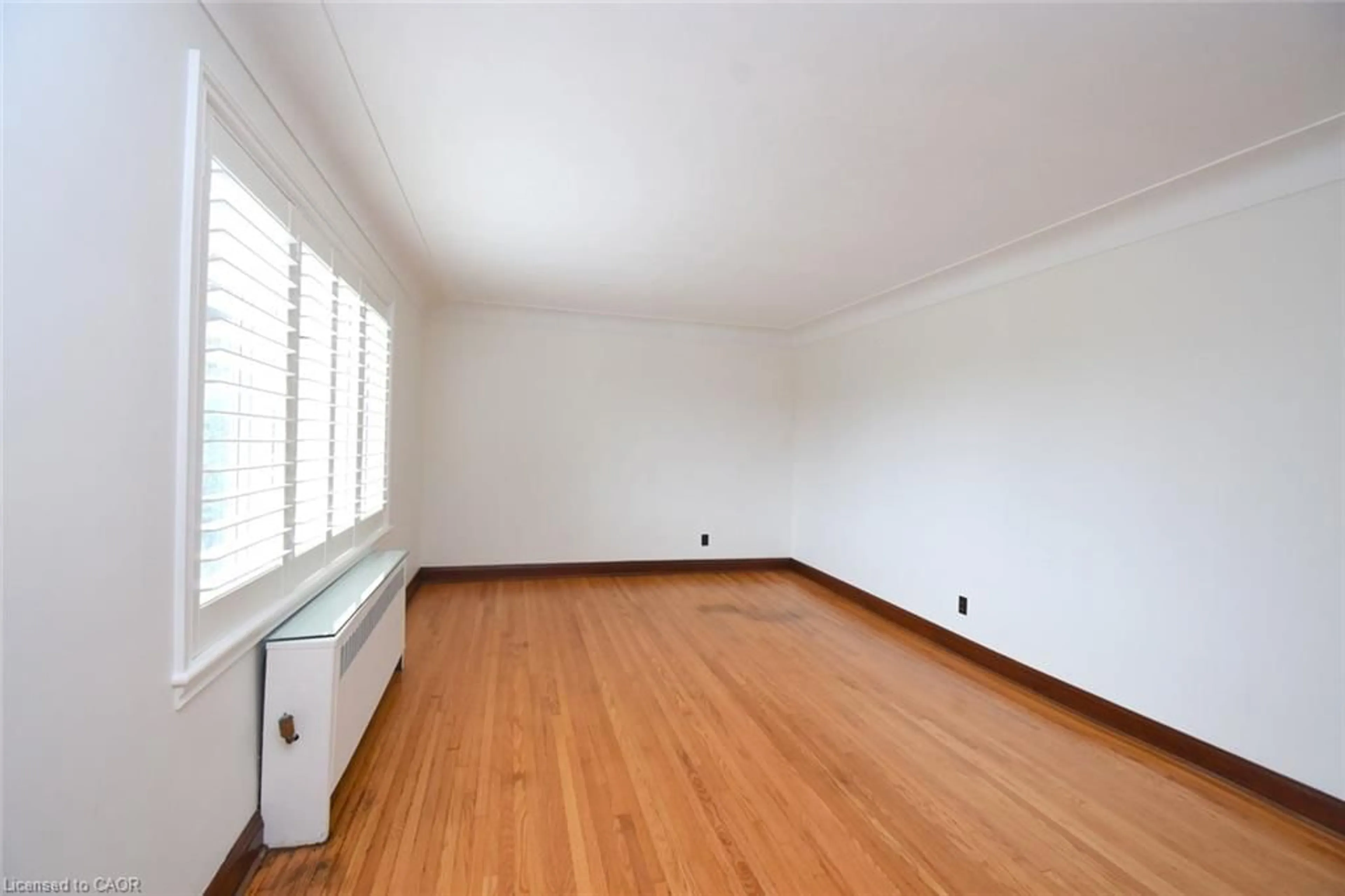 A pic of a room for 8 Kingsway Dr, Hamilton Ontario L8N 2H2
