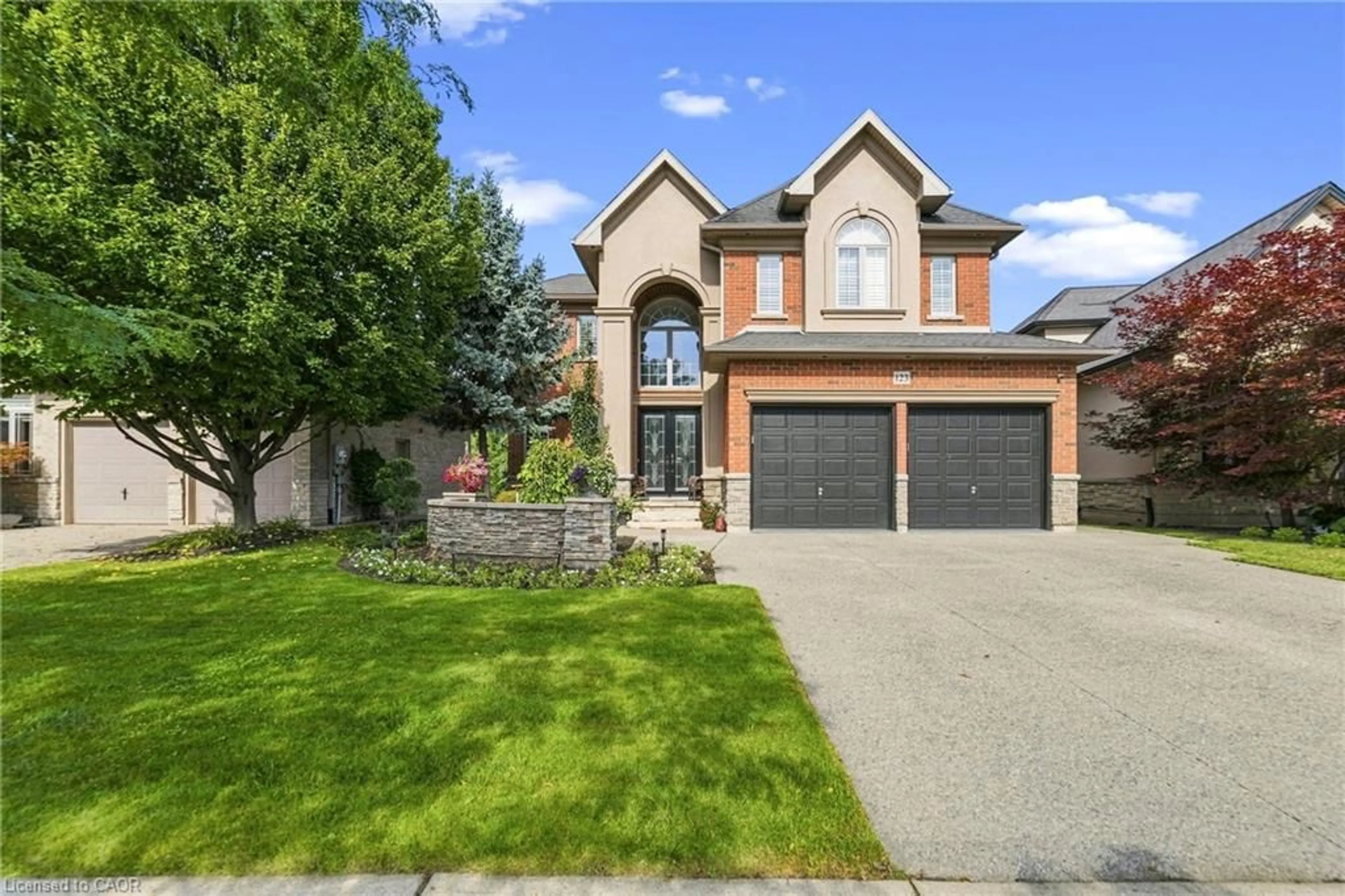 Home with brick exterior material, street for 123 Tollgate Dr, Ancaster Ontario L9G 5C9