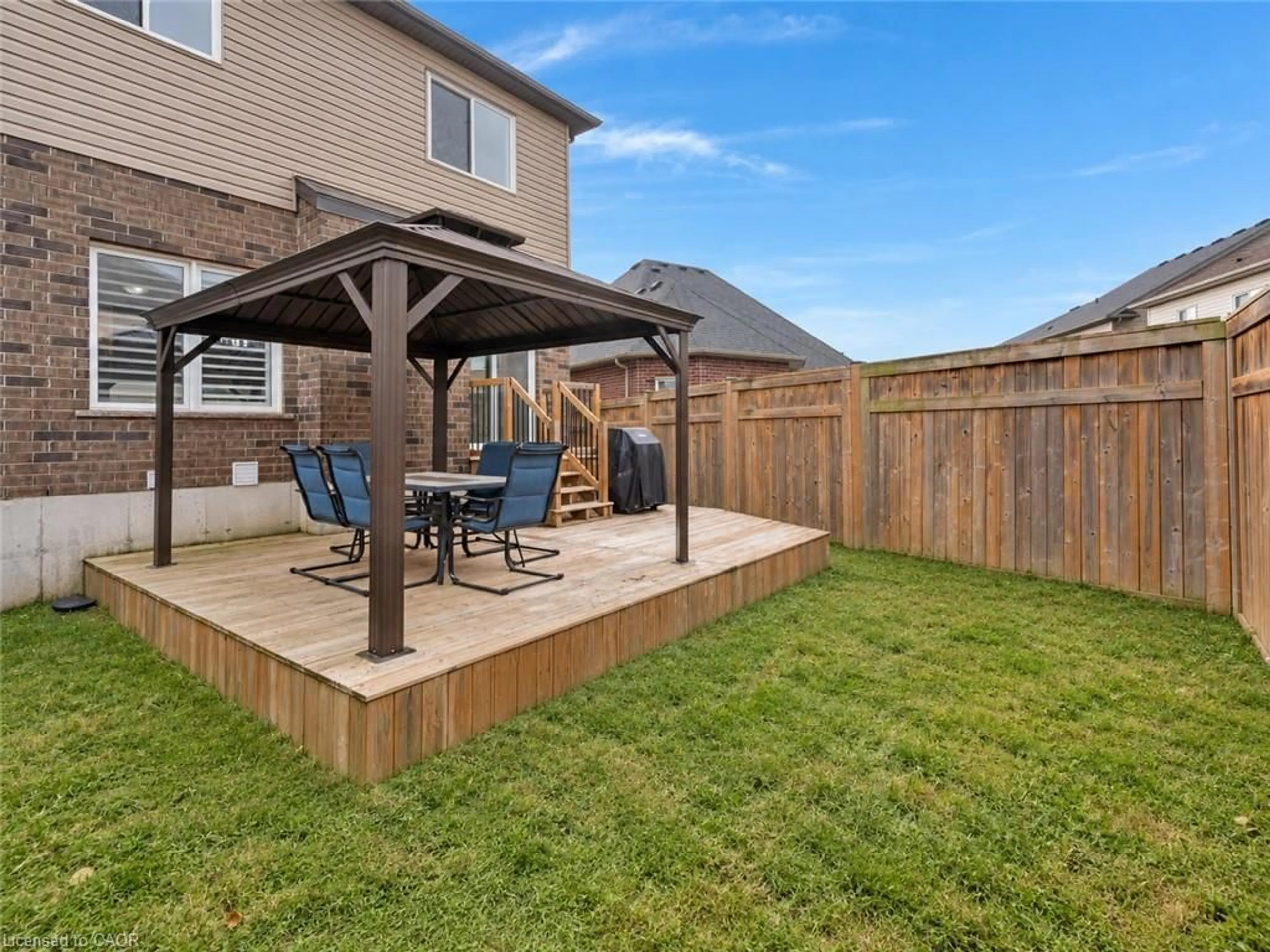 Patio, unknown for 278 Thomas Slee Dr, Kitchener Ontario N2P 0B8