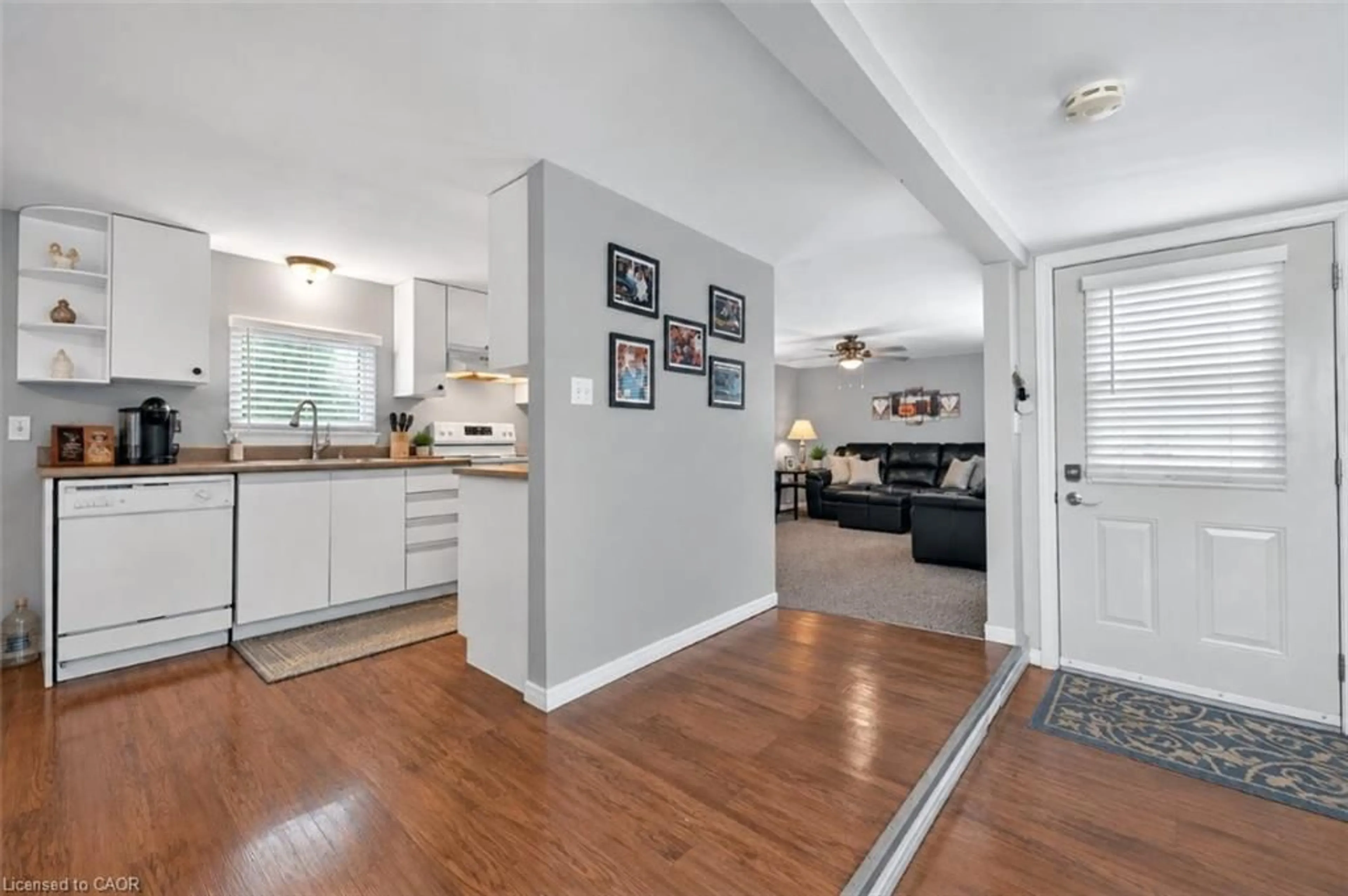 Open concept kitchen, unknown for 4422 Timothy Lane, Beamsville Ontario L3J 0W1