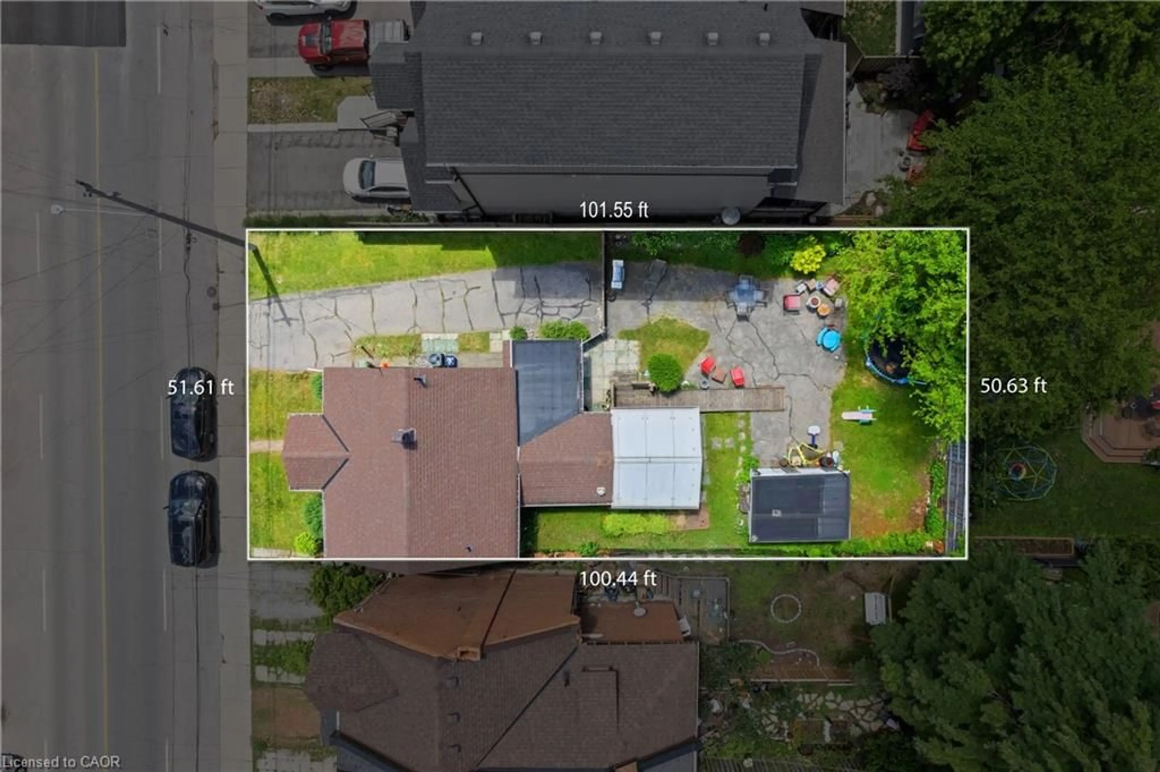 A pic from outside/outdoor area/front of a property/back of a property/a pic from drone, street for 193 Locke St, Hamilton Ontario L8R 3B1