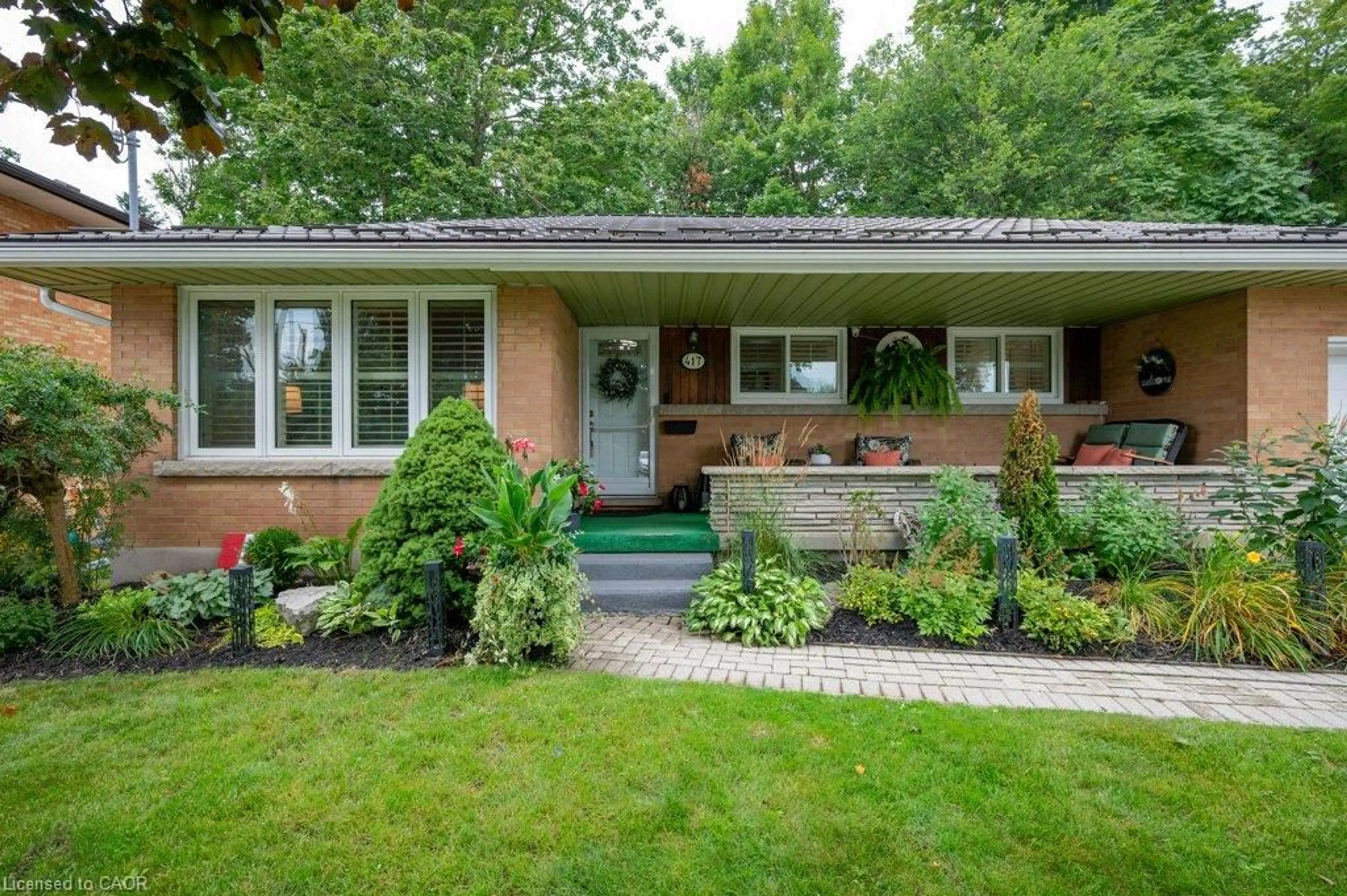 Home with brick exterior material, street for 417 Edwin St, Kitchener Ontario N2H 4P7