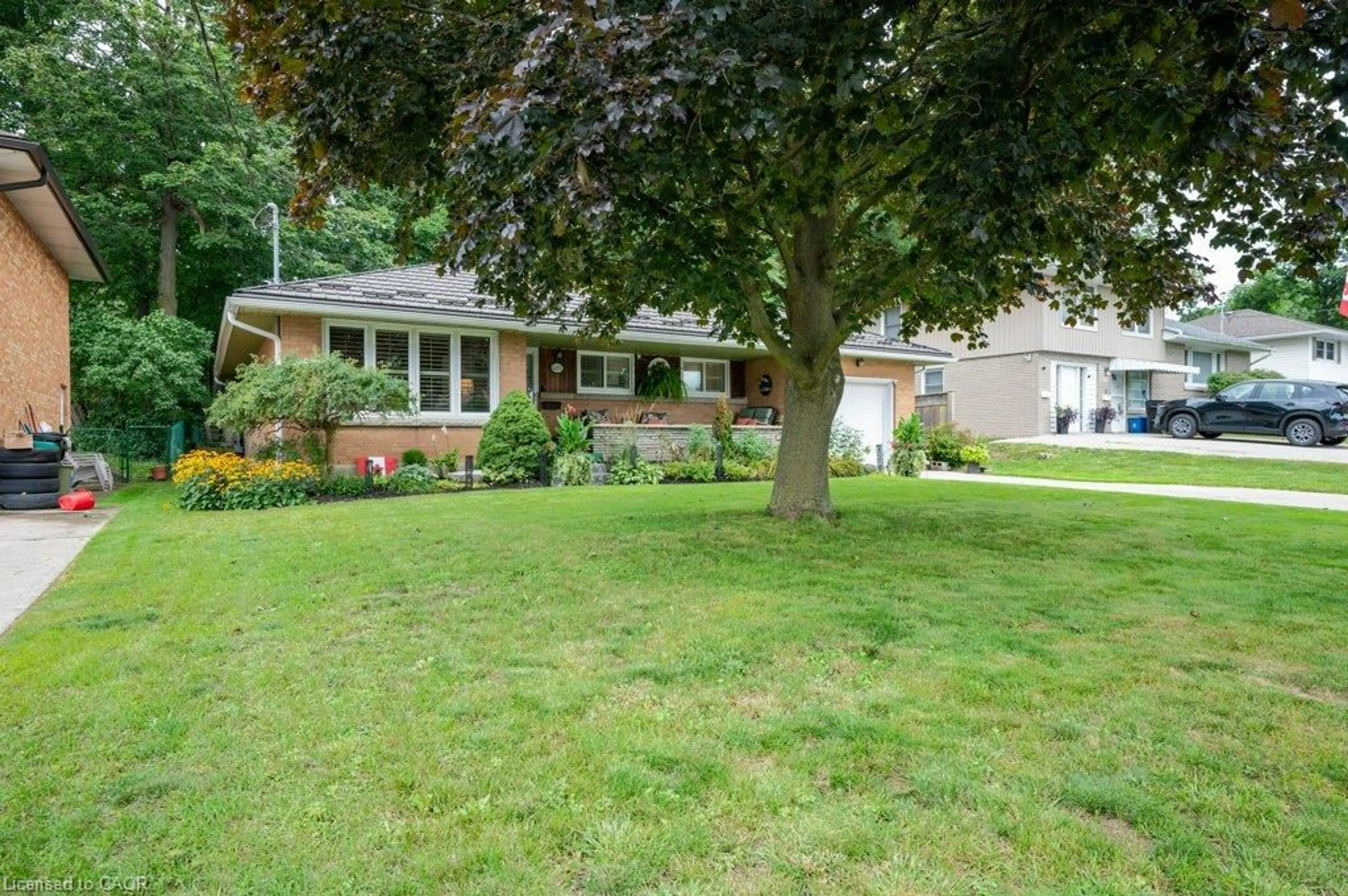 Unknown for 417 Edwin St, Kitchener Ontario N2H 4P7