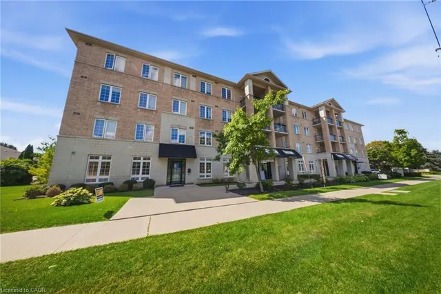 1083 Gordon St #204, Guelph 3