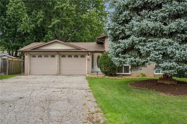 33 Maccoll Pl, Caledonia 3