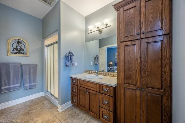 122 Donjon Blvd, Port Dover 4