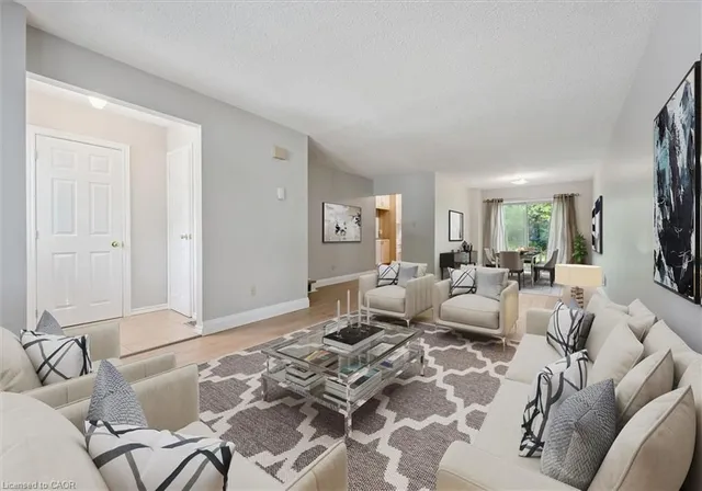 657 Albert St #B, Waterloo 5
