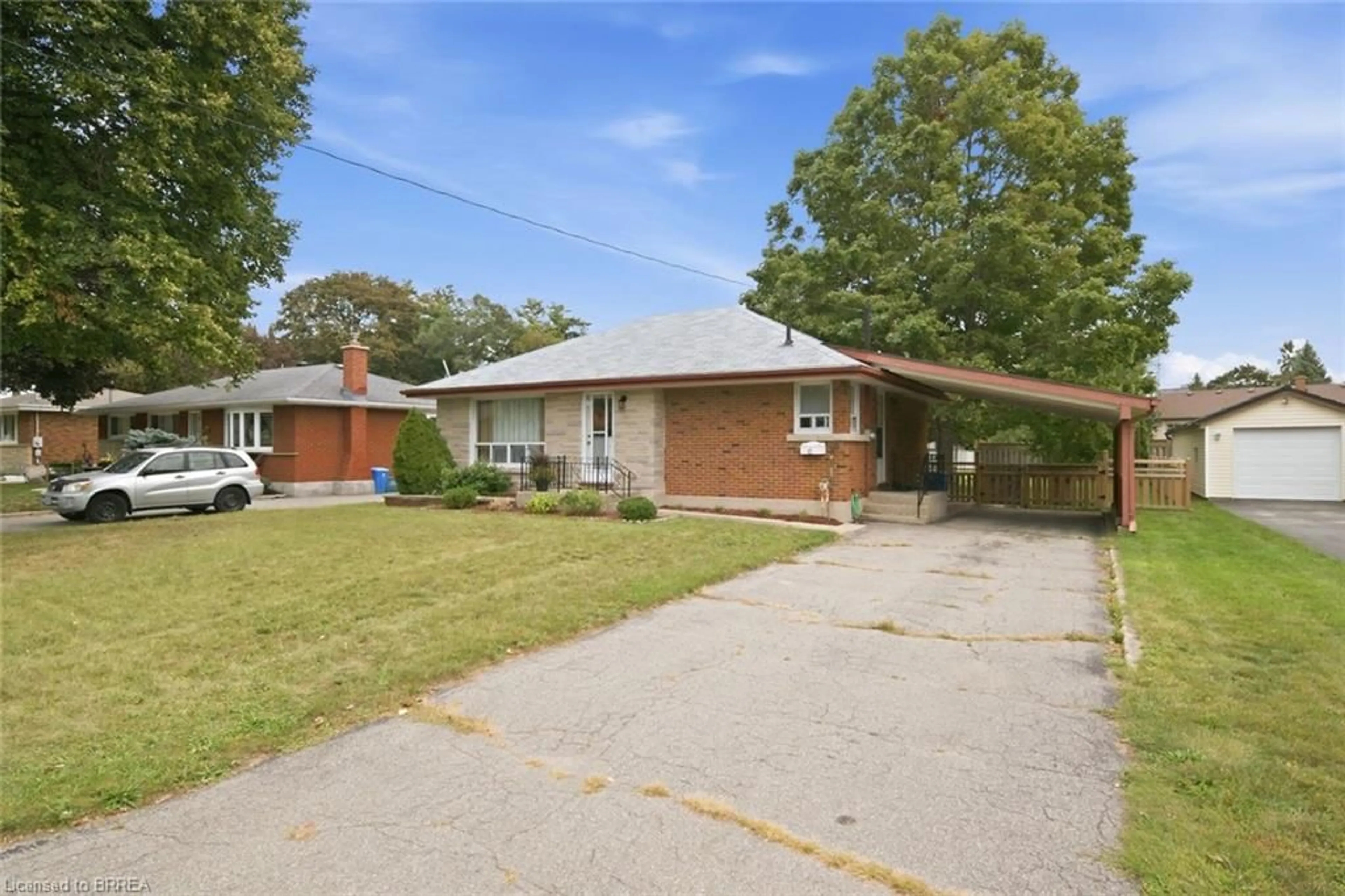 Home with brick exterior material, street for 6 Evelyn St, Brantford Ontario N3R 3G9