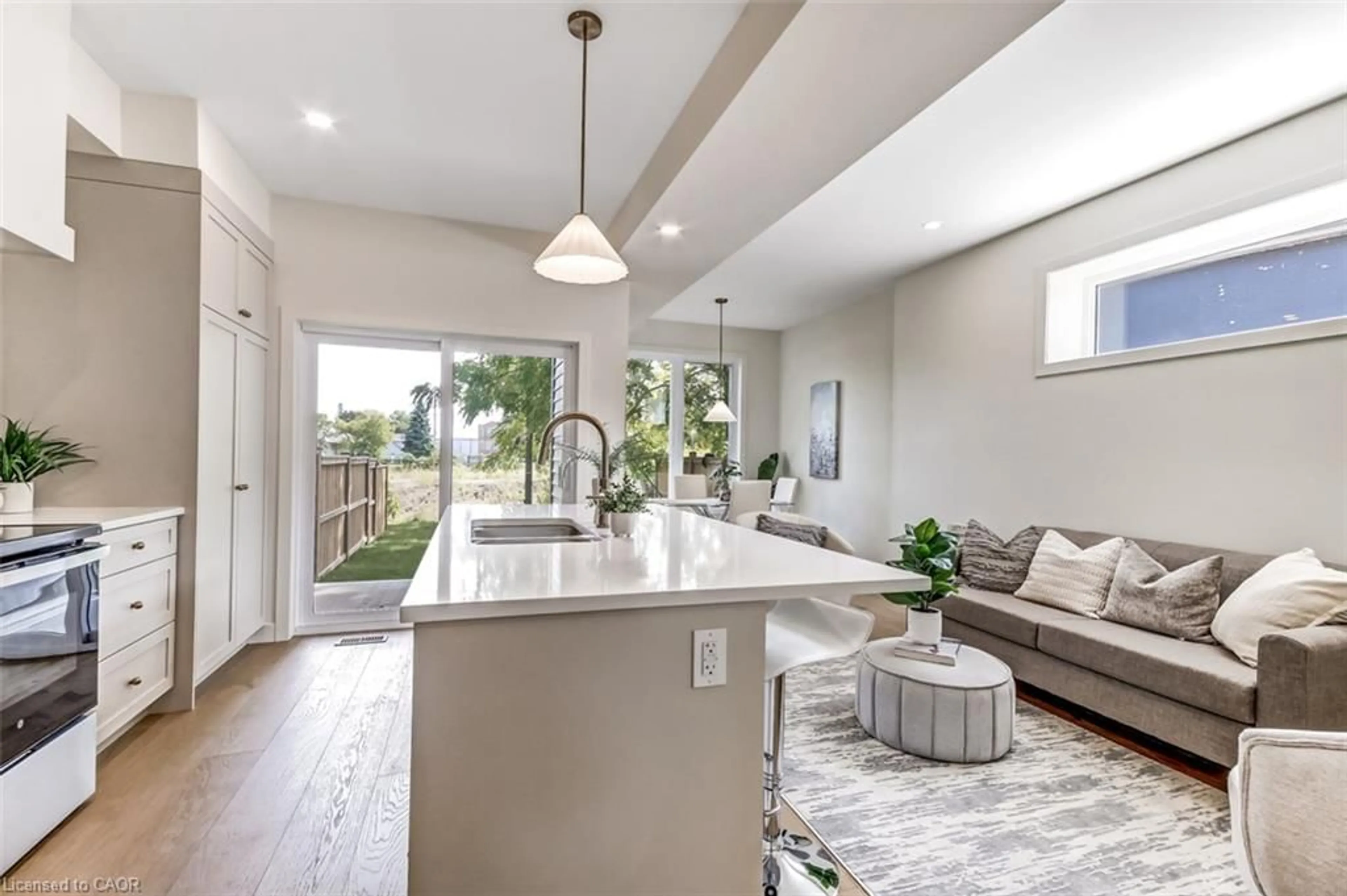 Open concept kitchen, unknown for 214 William St, Delhi Ontario N4B 2E1