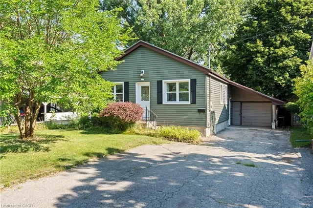 123 Morton Ave, Brantford 2